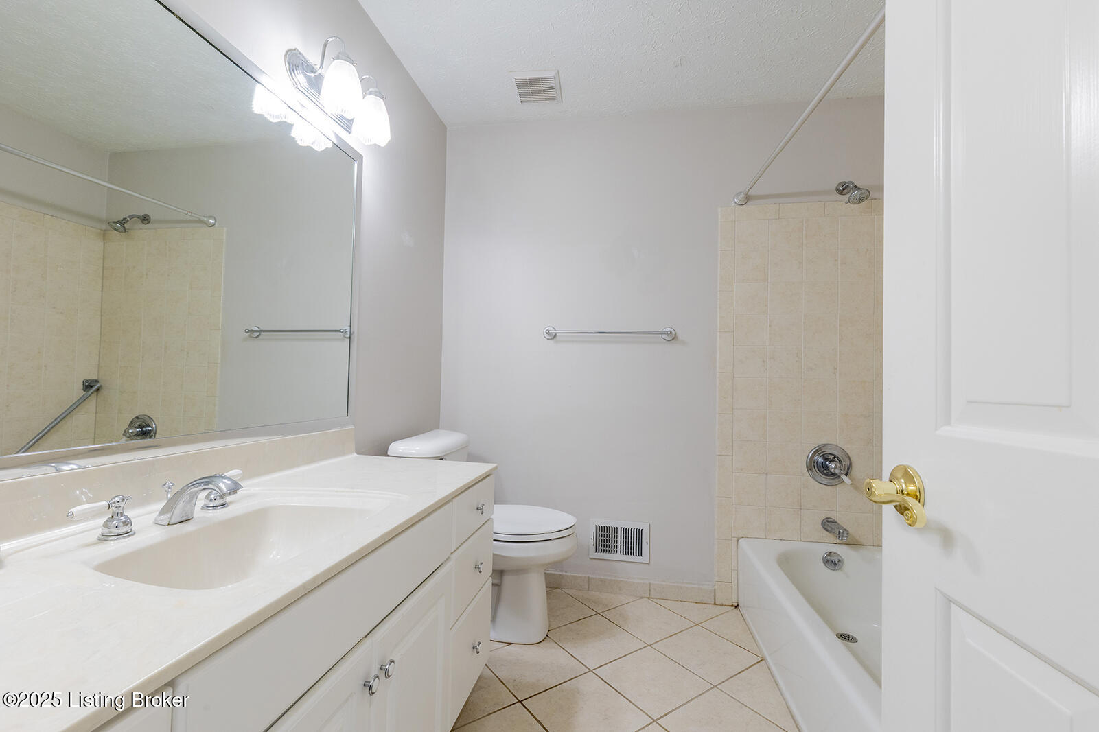 2901 Creekside Dr Property Photo 15
