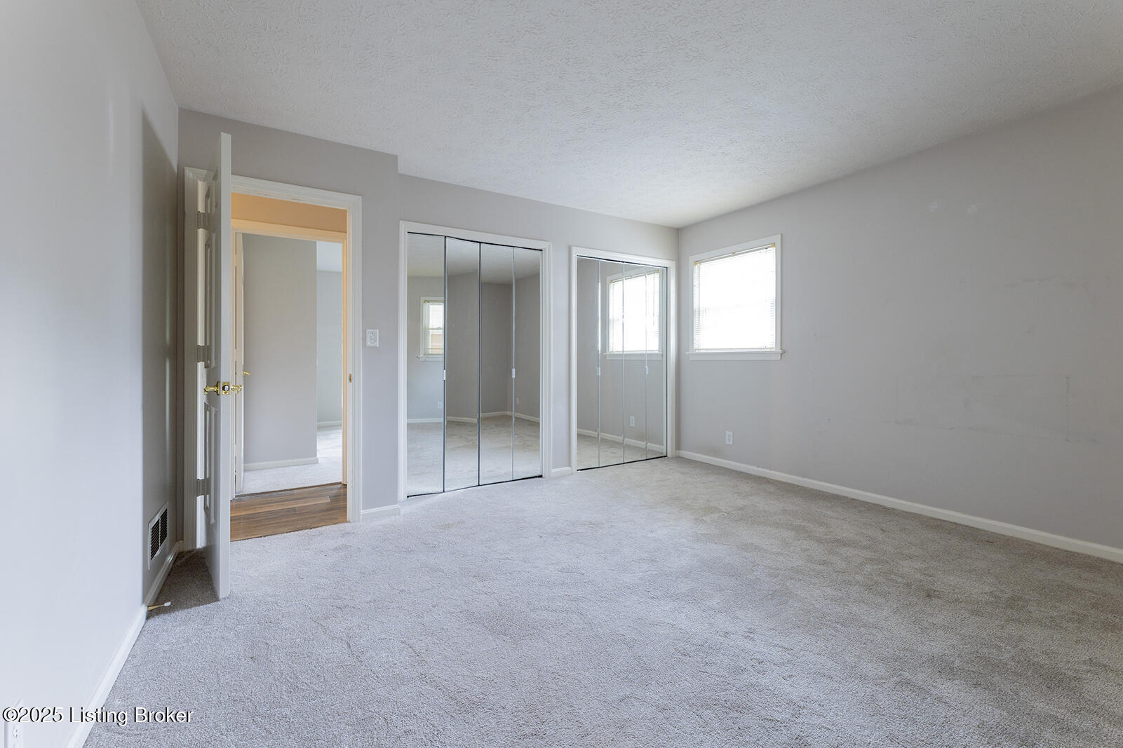 2901 Creekside Dr Property Photo 20