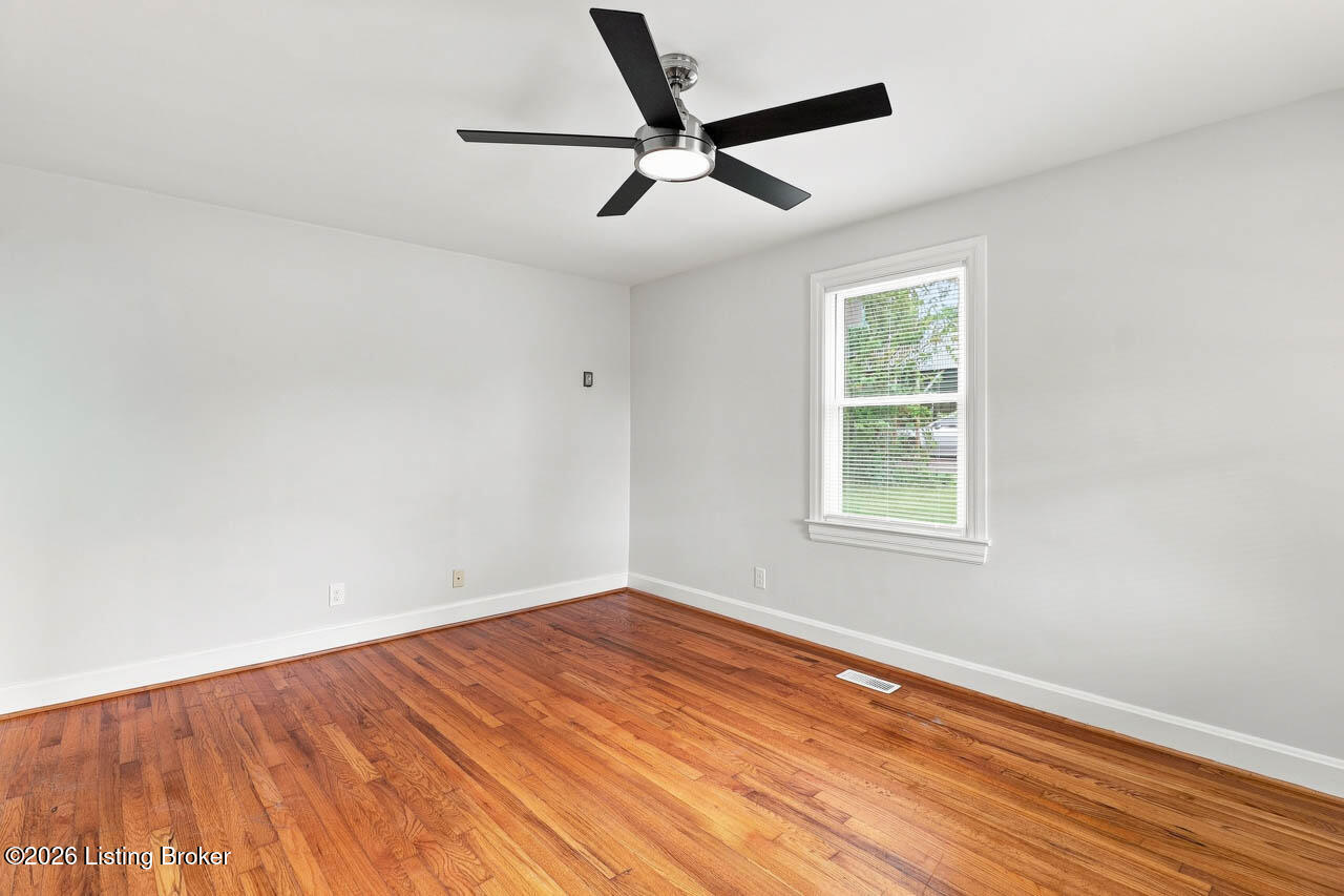 1340 Poplar Level Rd Property Photo 3