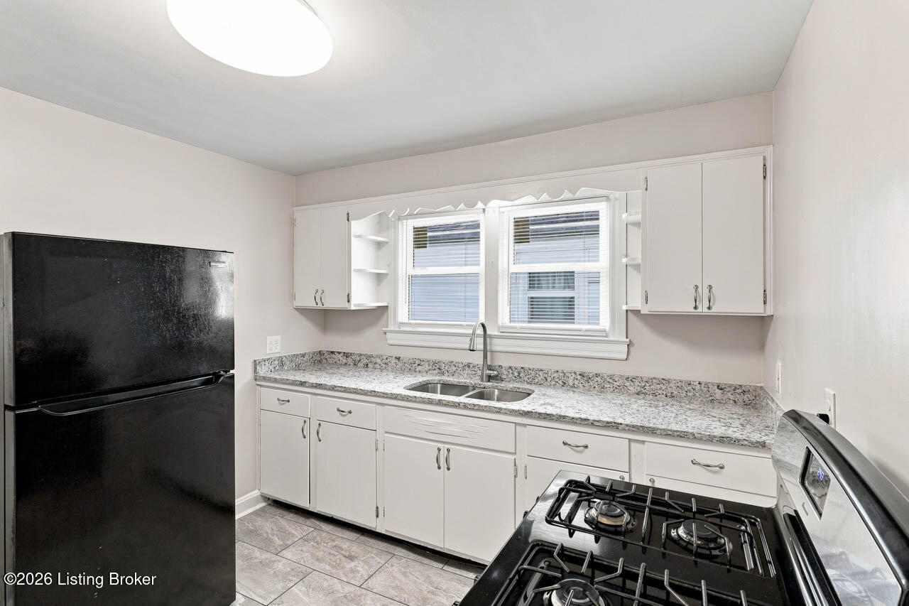 1340 Poplar Level Rd Property Photo 9