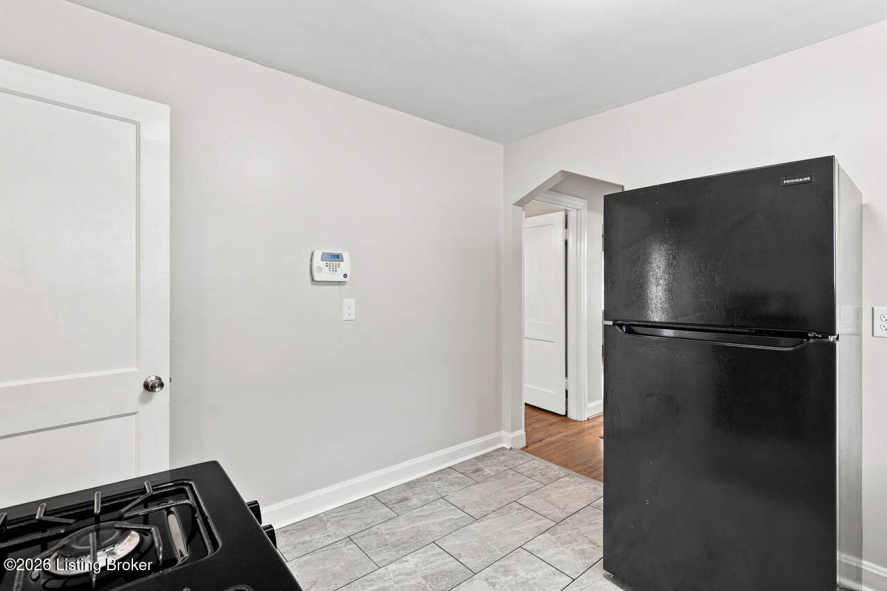 1340 Poplar Level Rd Property Photo 10
