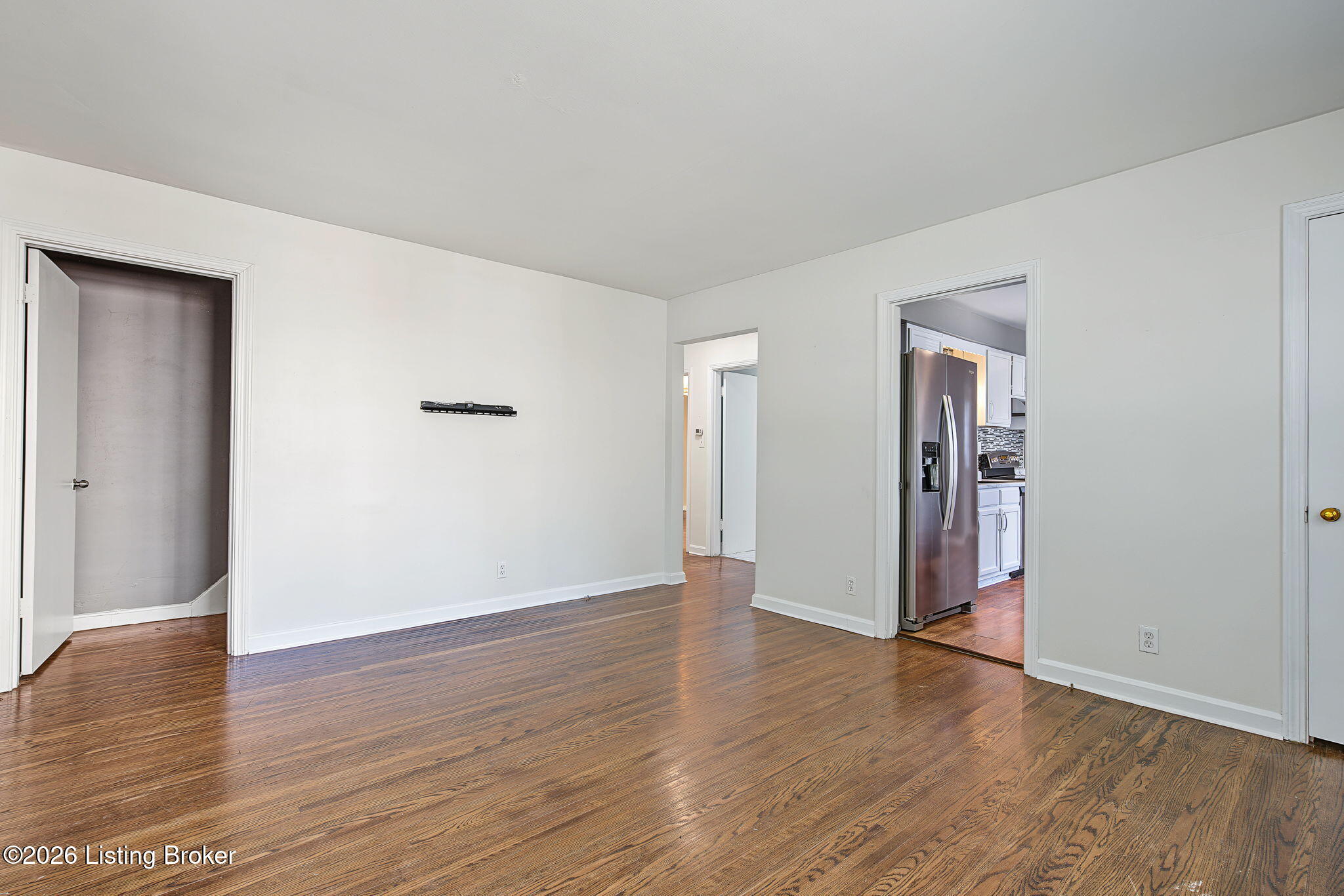 4218 Hillbrook Dr Property Photo 7