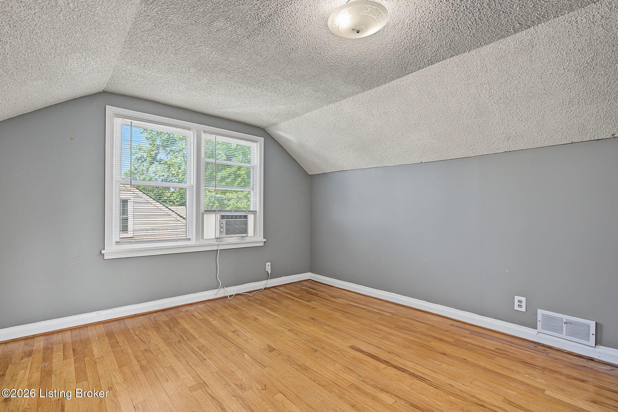 4218 Hillbrook Dr Property Photo 31