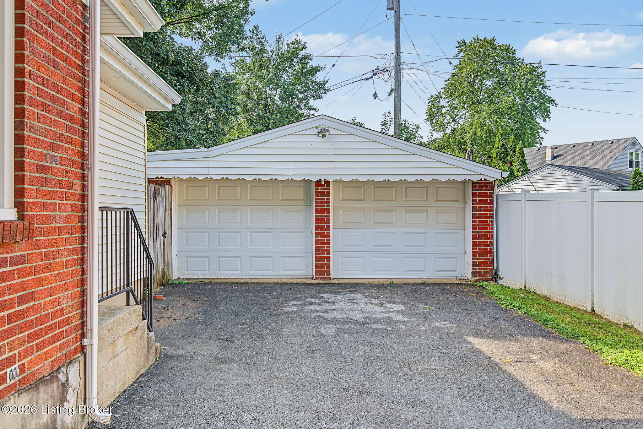 4218 Hillbrook Dr Property Photo 35
