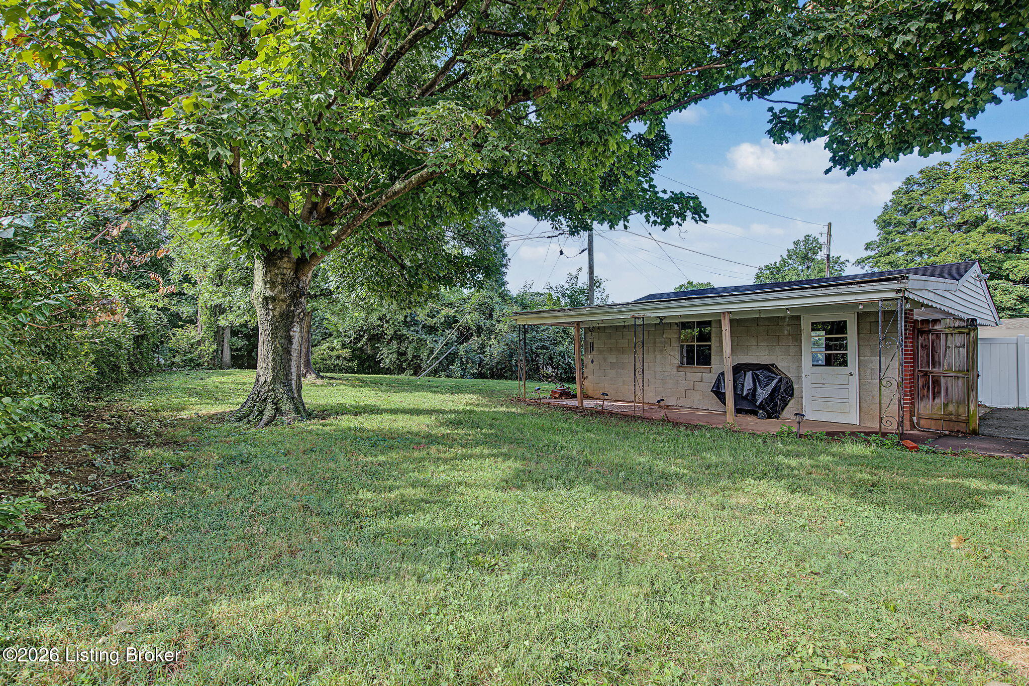 4218 Hillbrook Dr Property Photo 37