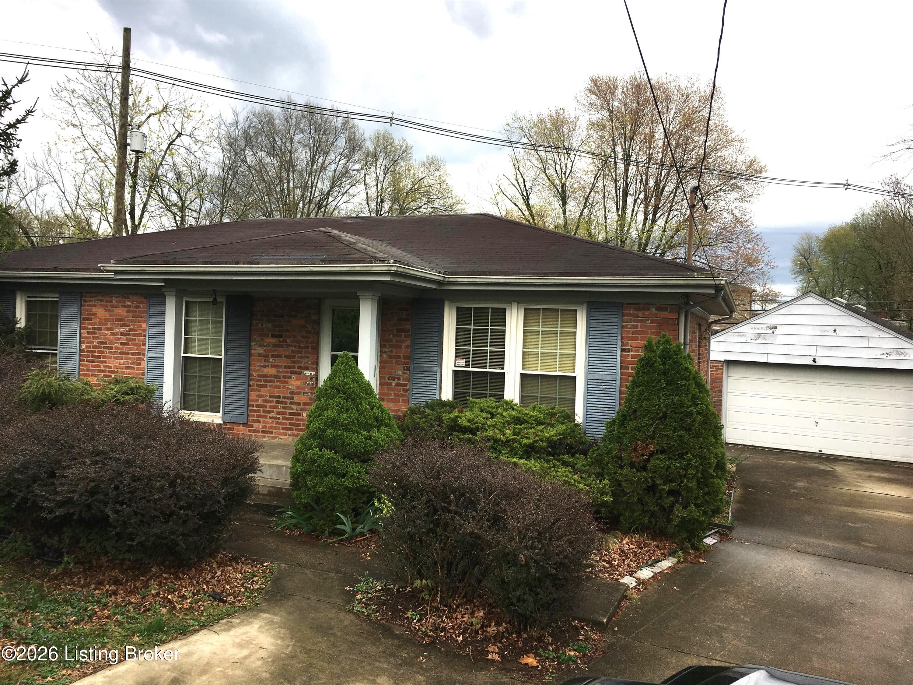 205 S Evergreen Rd Property Photo 1