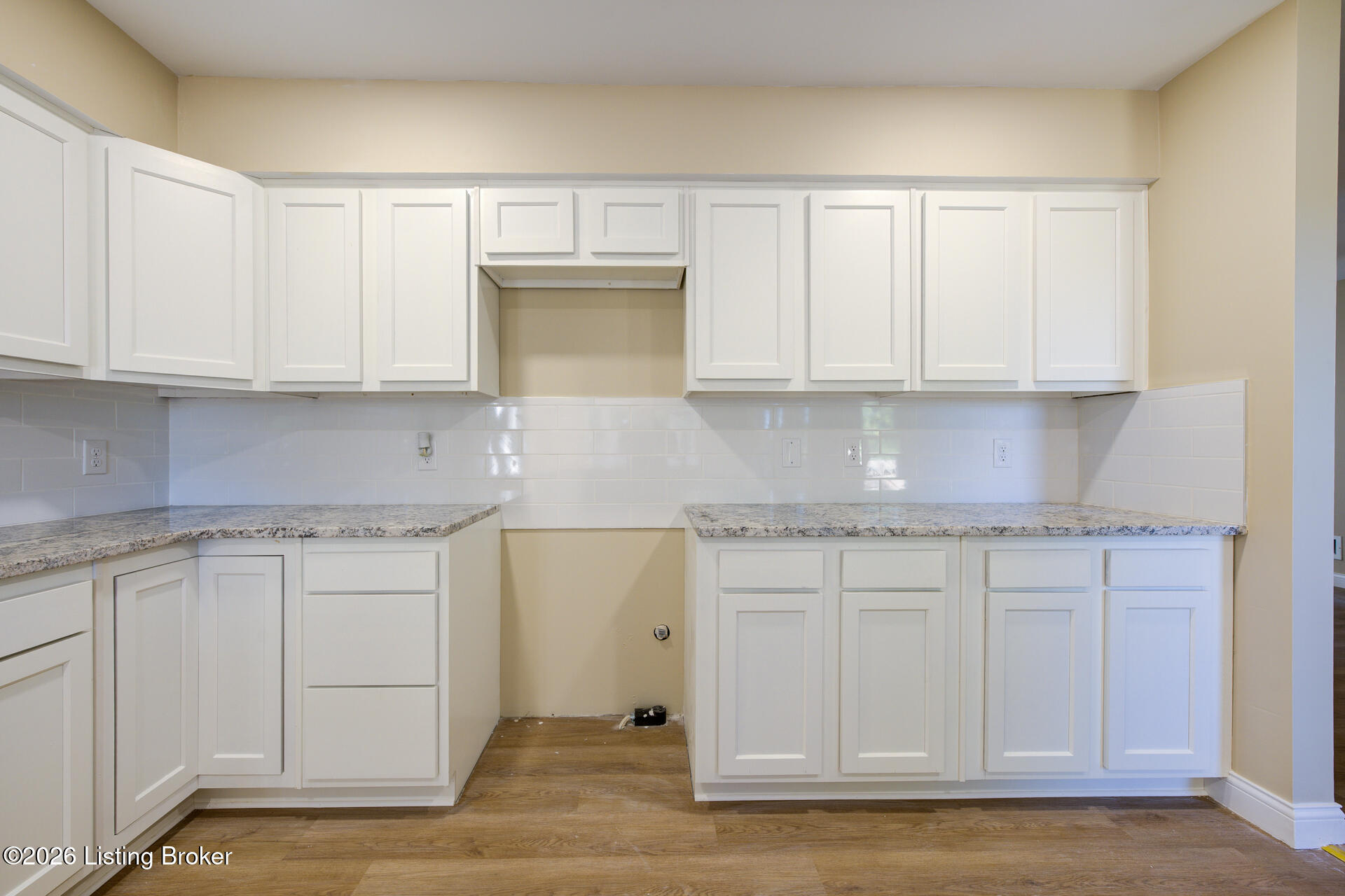8201 Huntsman Trl Property Photo 20