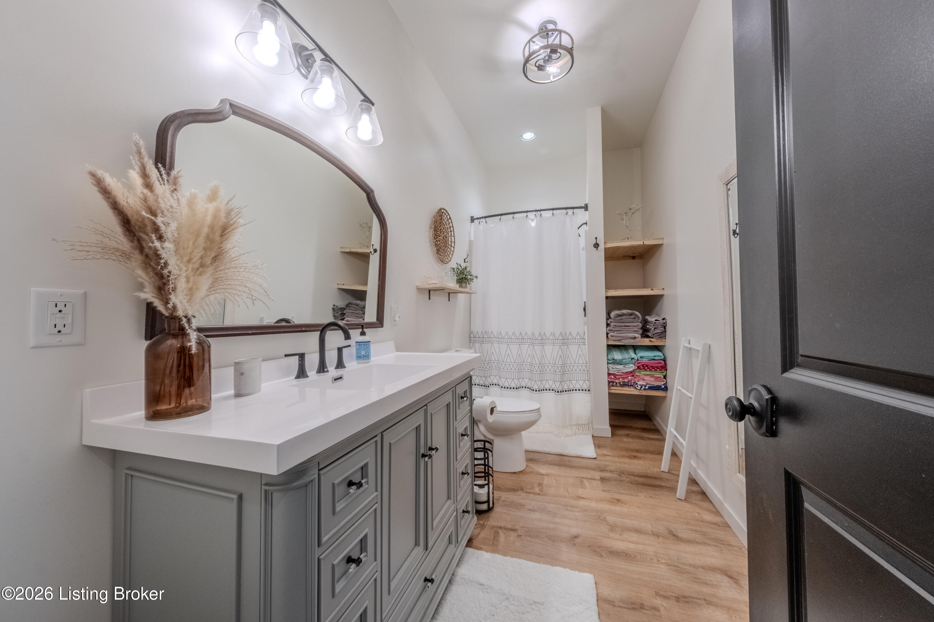 590 Tules Creek Loop Property Photo 17