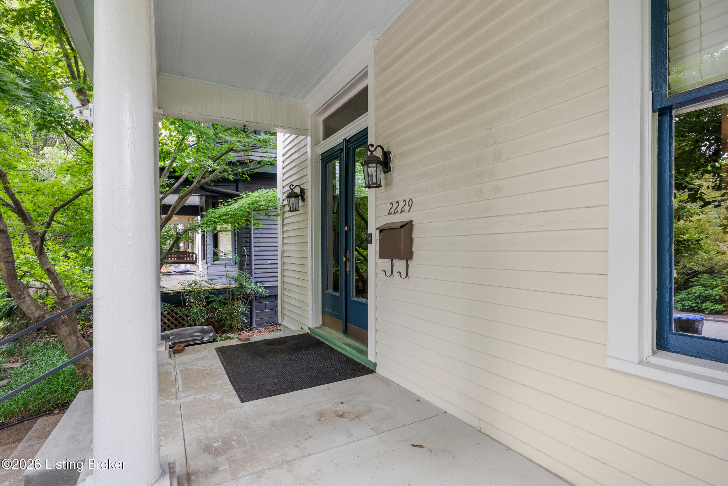 2229 Dearing Ct Property Photo 7