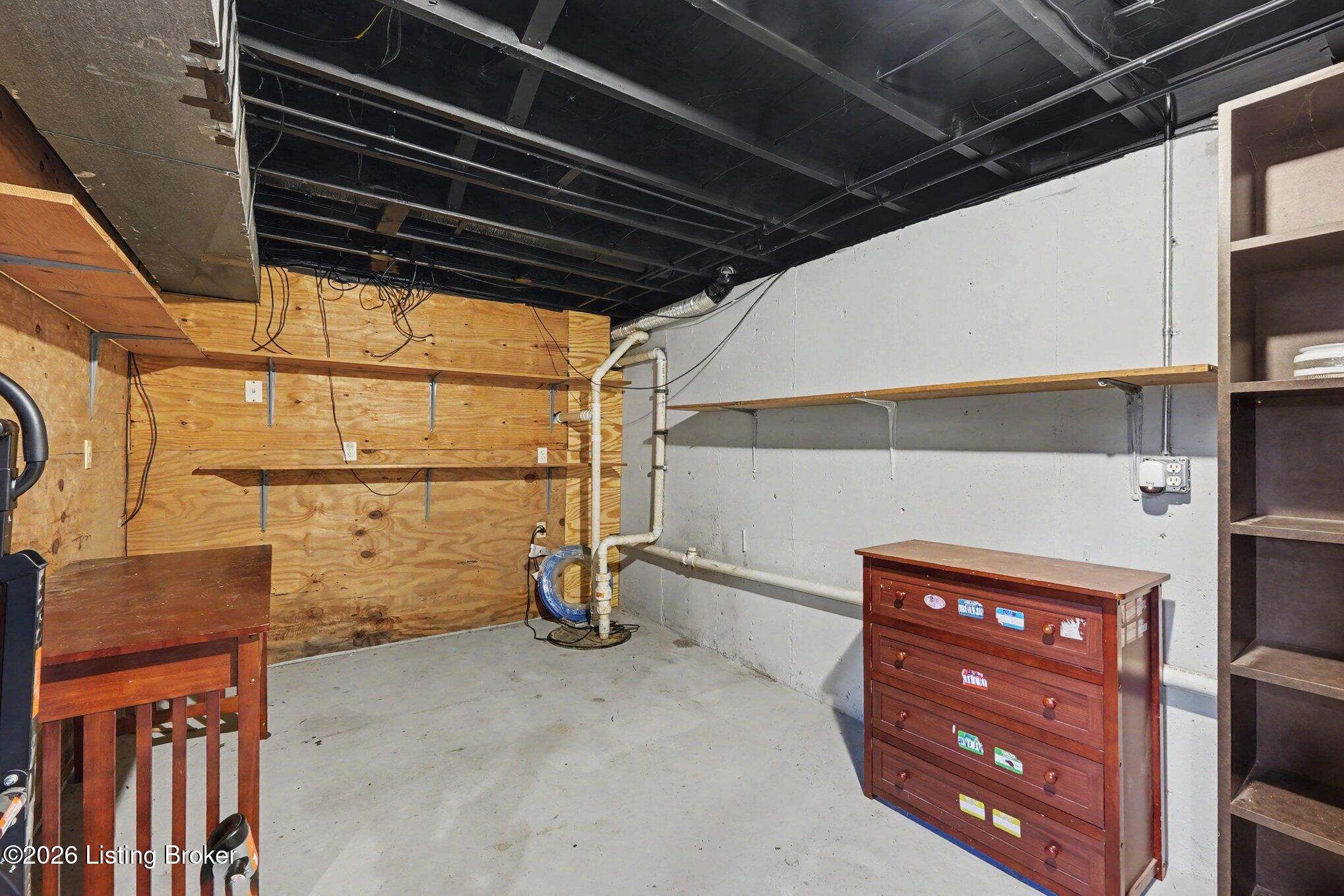 9913 Vega Ln Property Photo 20