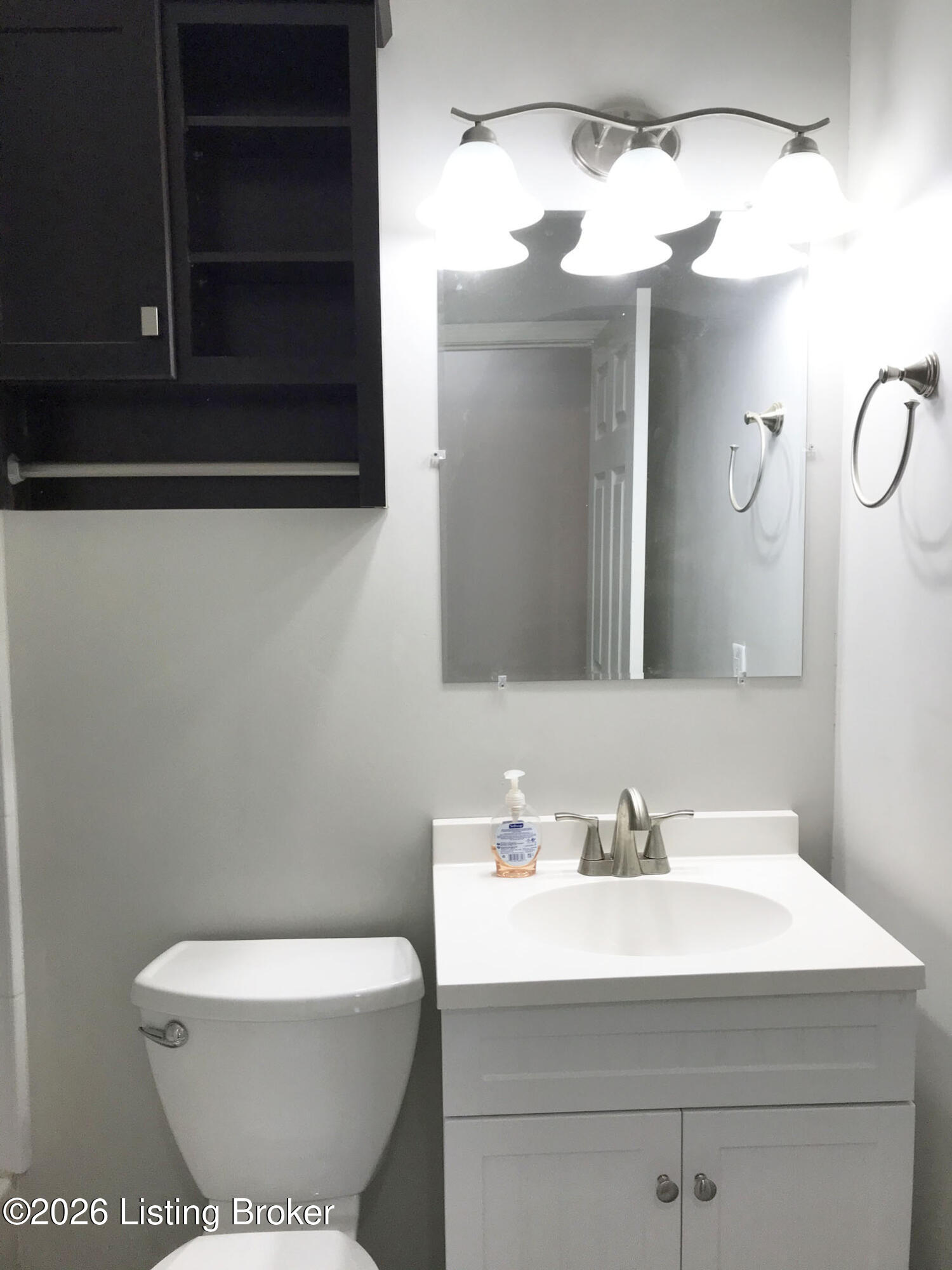 5208 Regent Way Property Photo 6