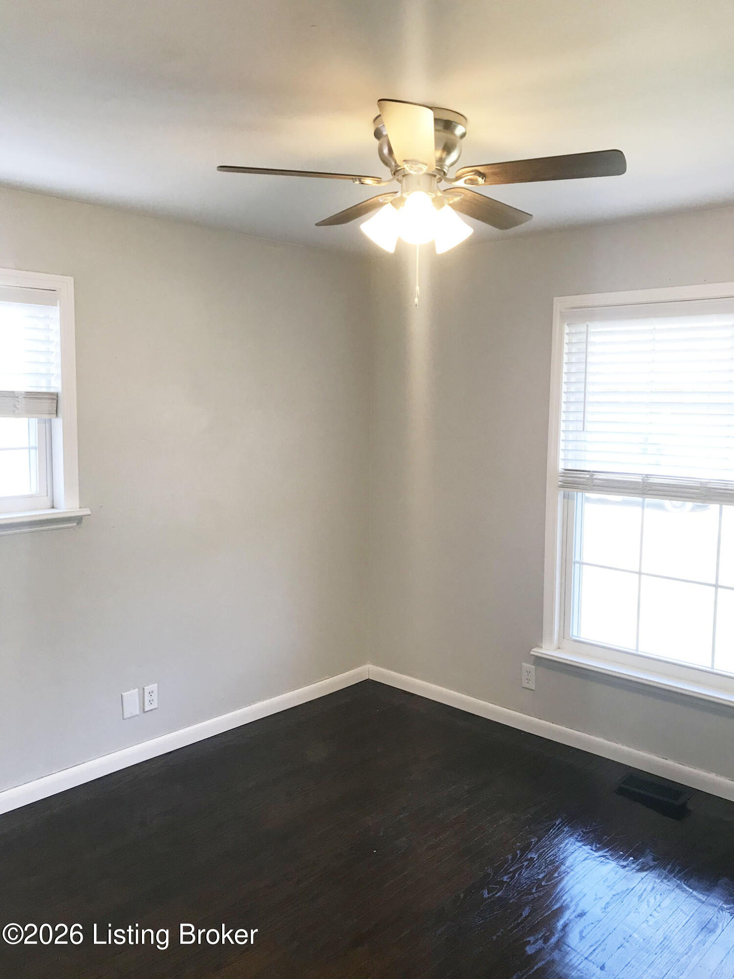 5208 Regent Way Property Photo 10