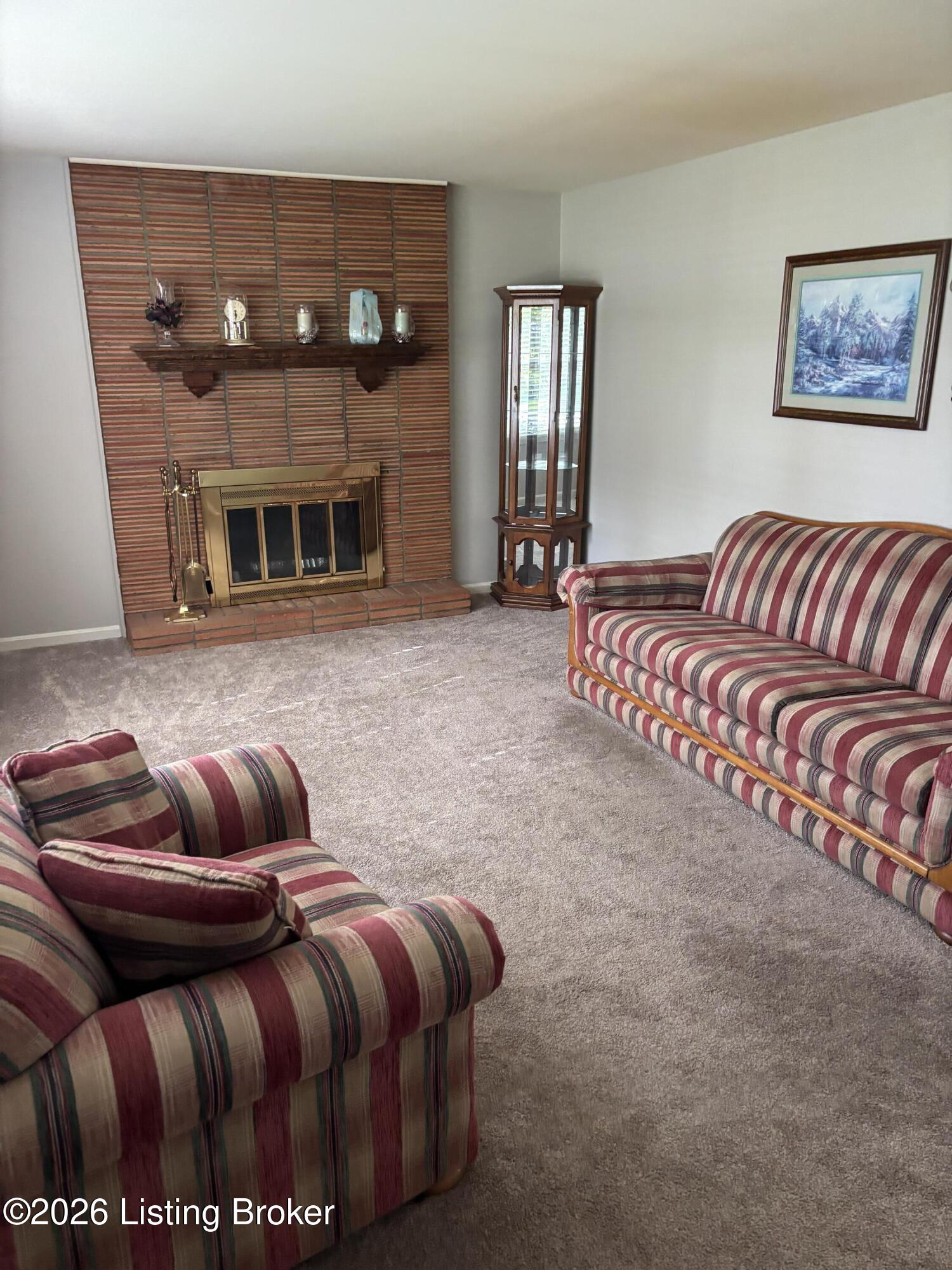 8001 Daffodil Dr Property Photo 4