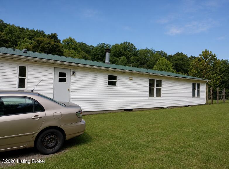 568 Brown Hollow Rd Property Photo 3