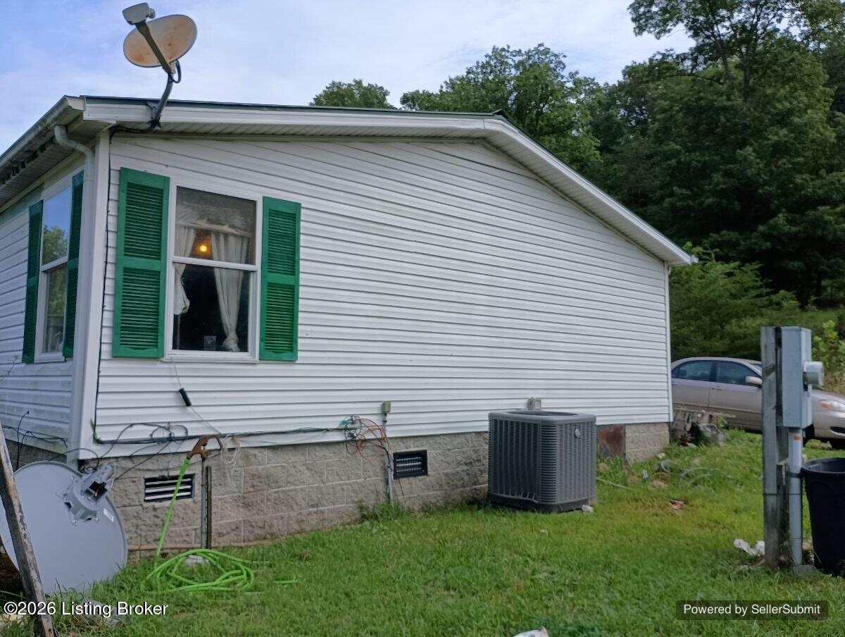 568 Brown Hollow Rd Property Photo 7