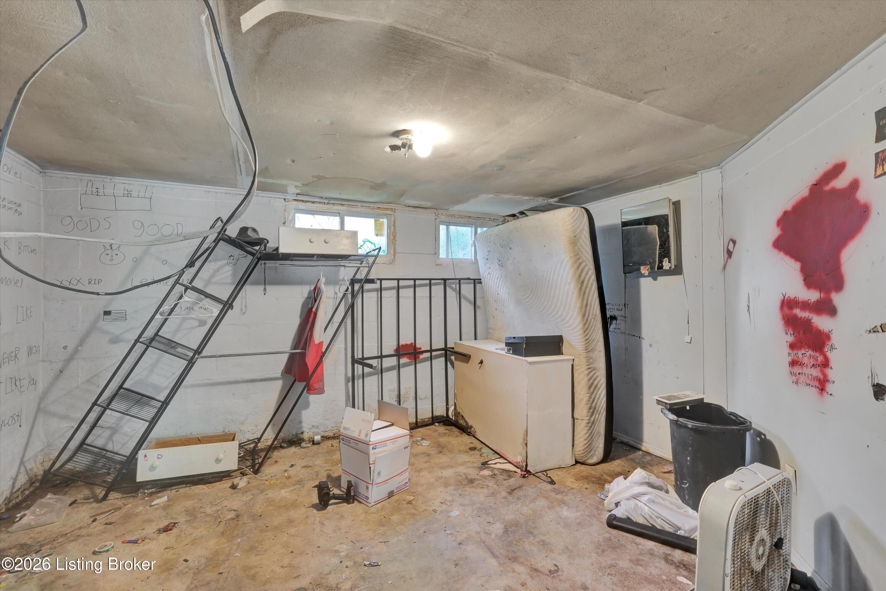887 W Elm Rd Property Photo 30