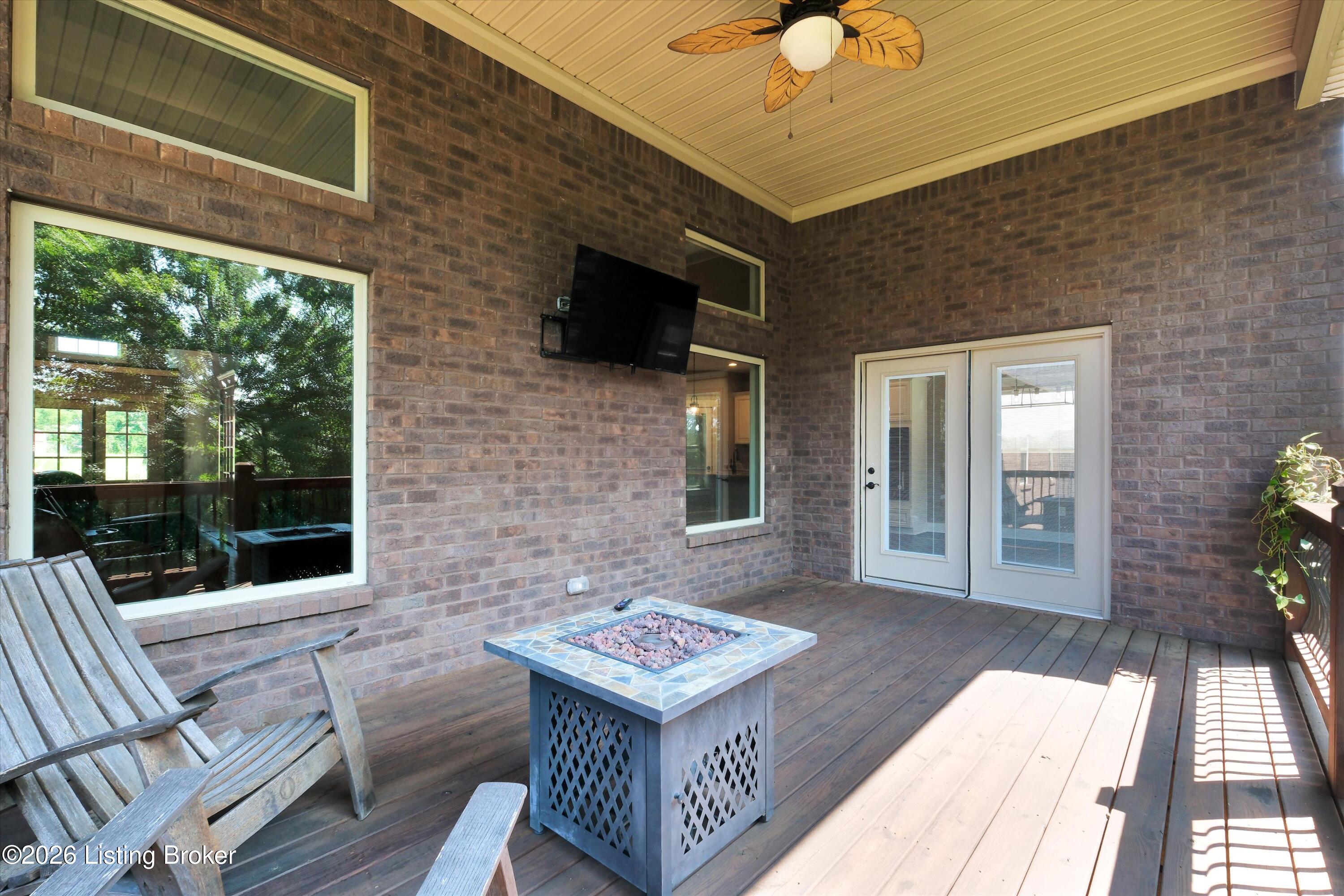 564 Bluff's Edge Dr Property Photo 25