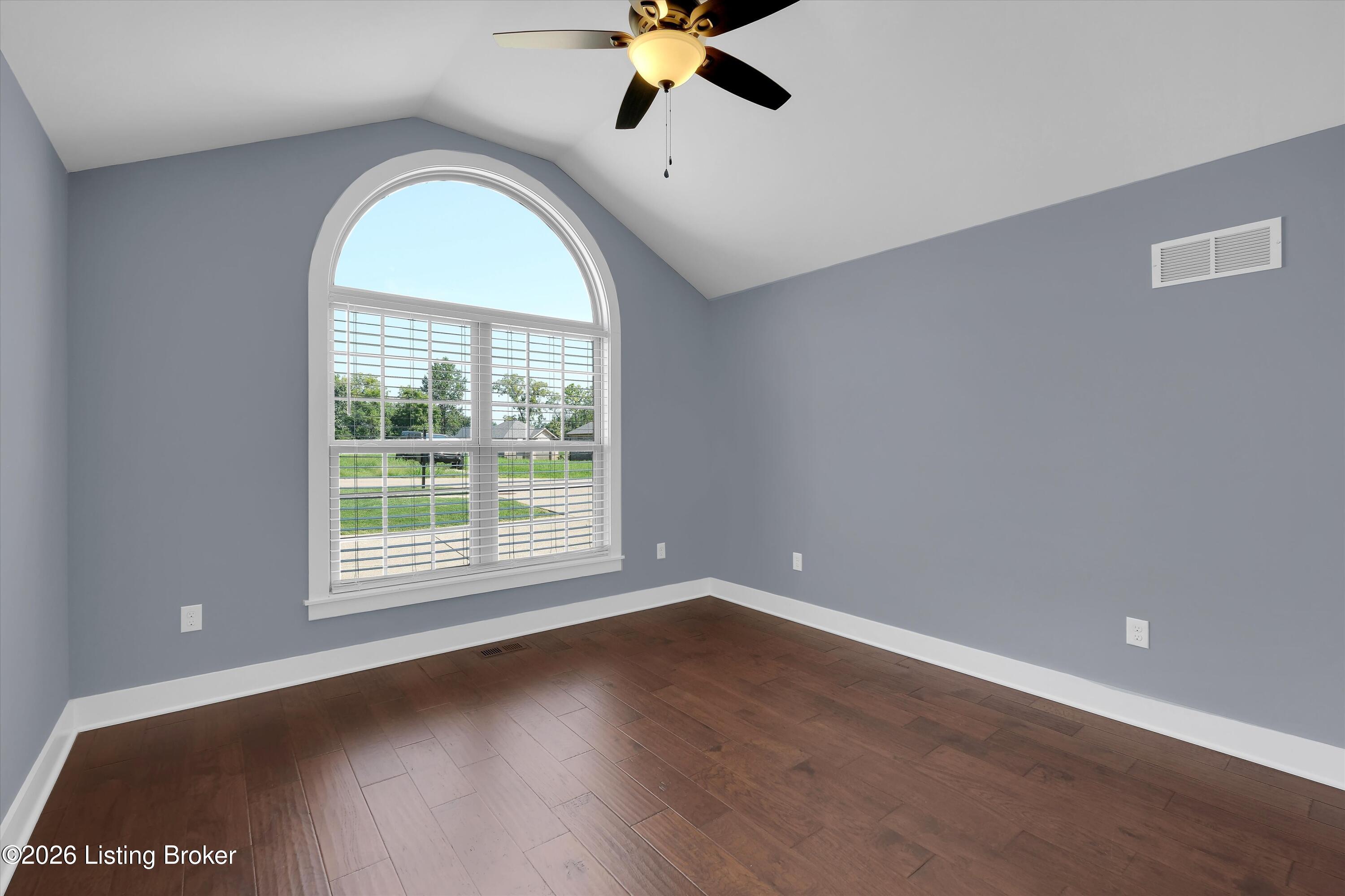 564 Bluff's Edge Dr Property Photo 37