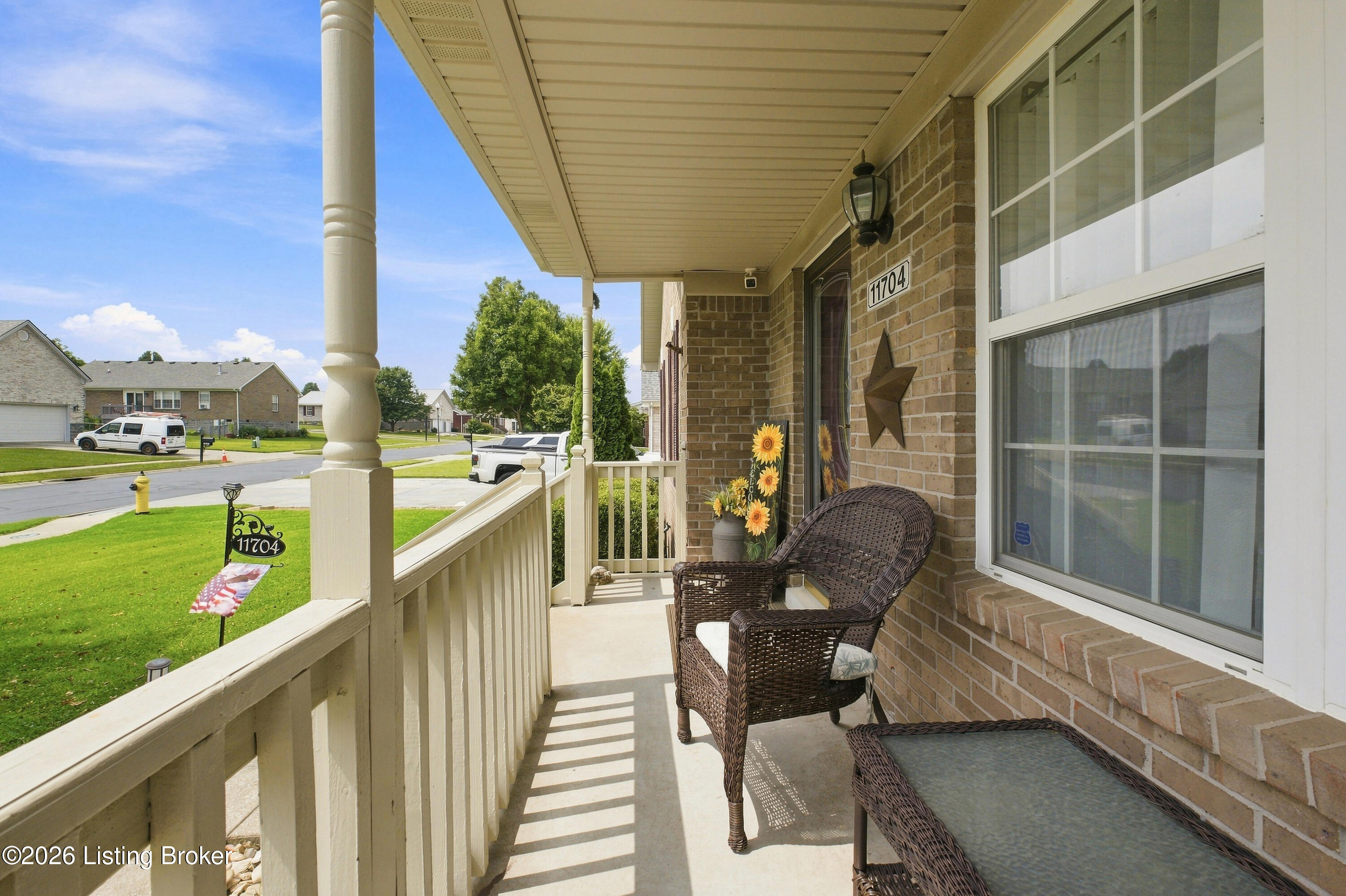 11704 Reality Trail Property Photo 3
