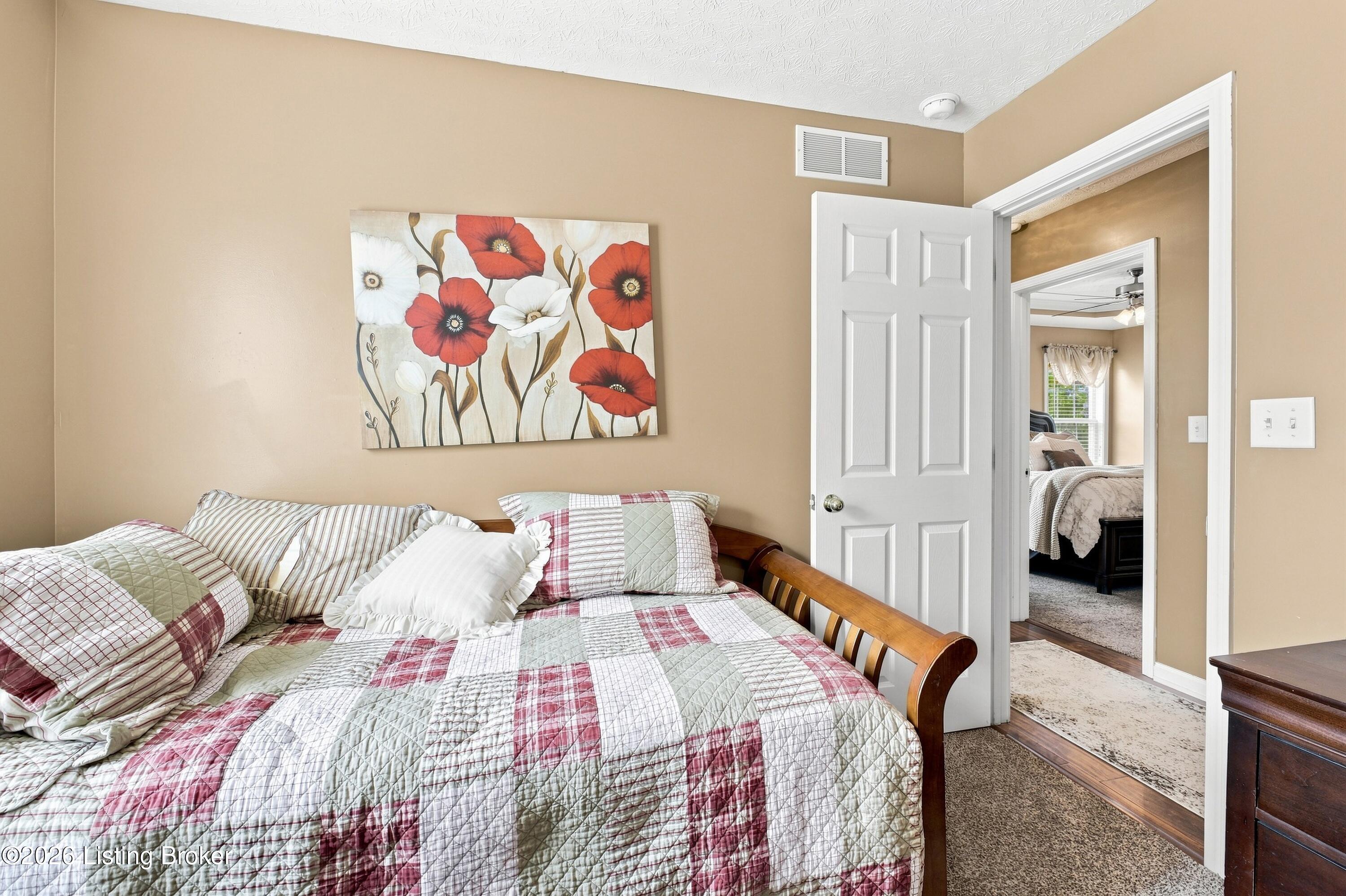 11704 Reality Trail Property Photo 27