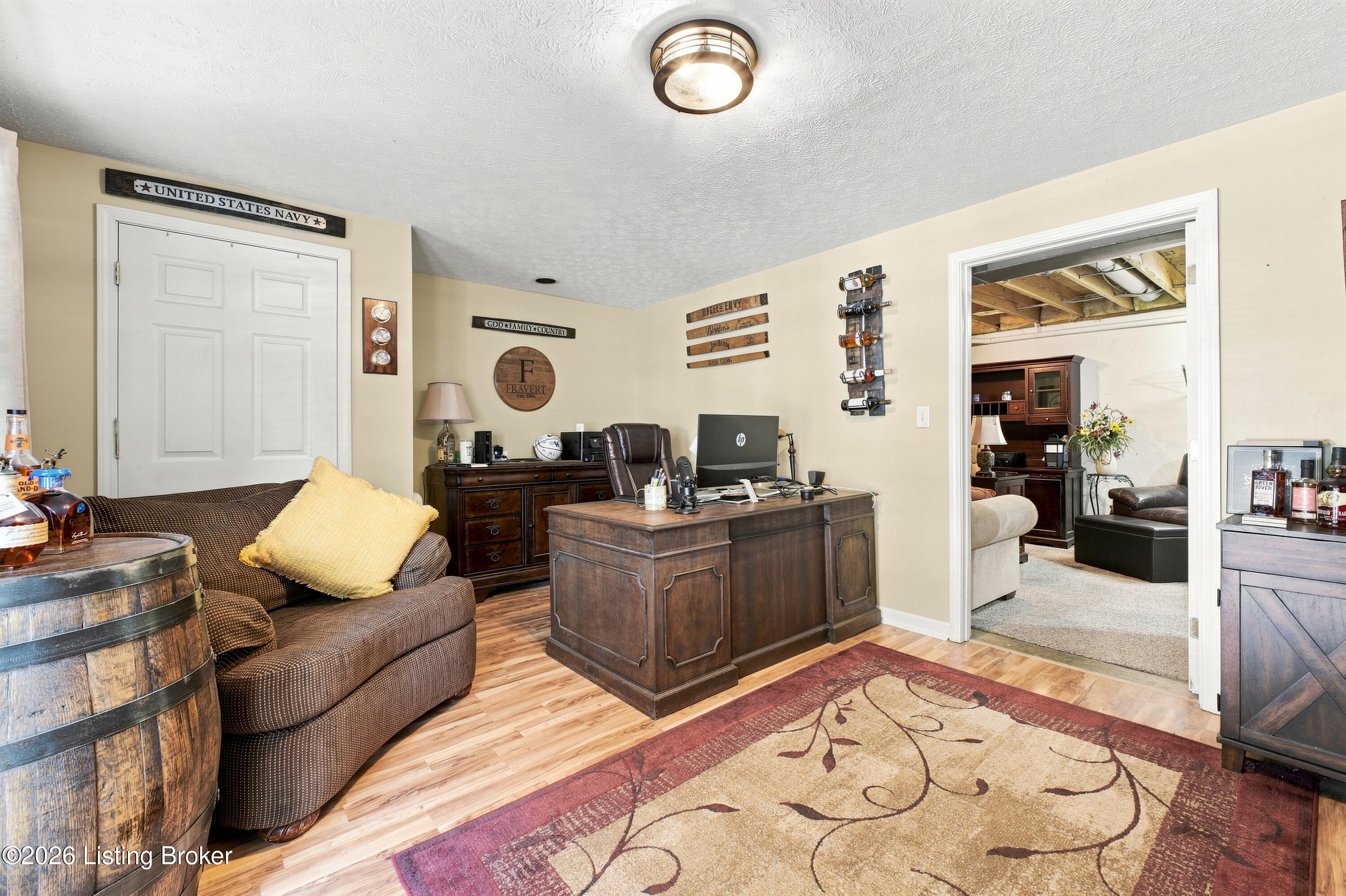 11704 Reality Trail Property Photo 28