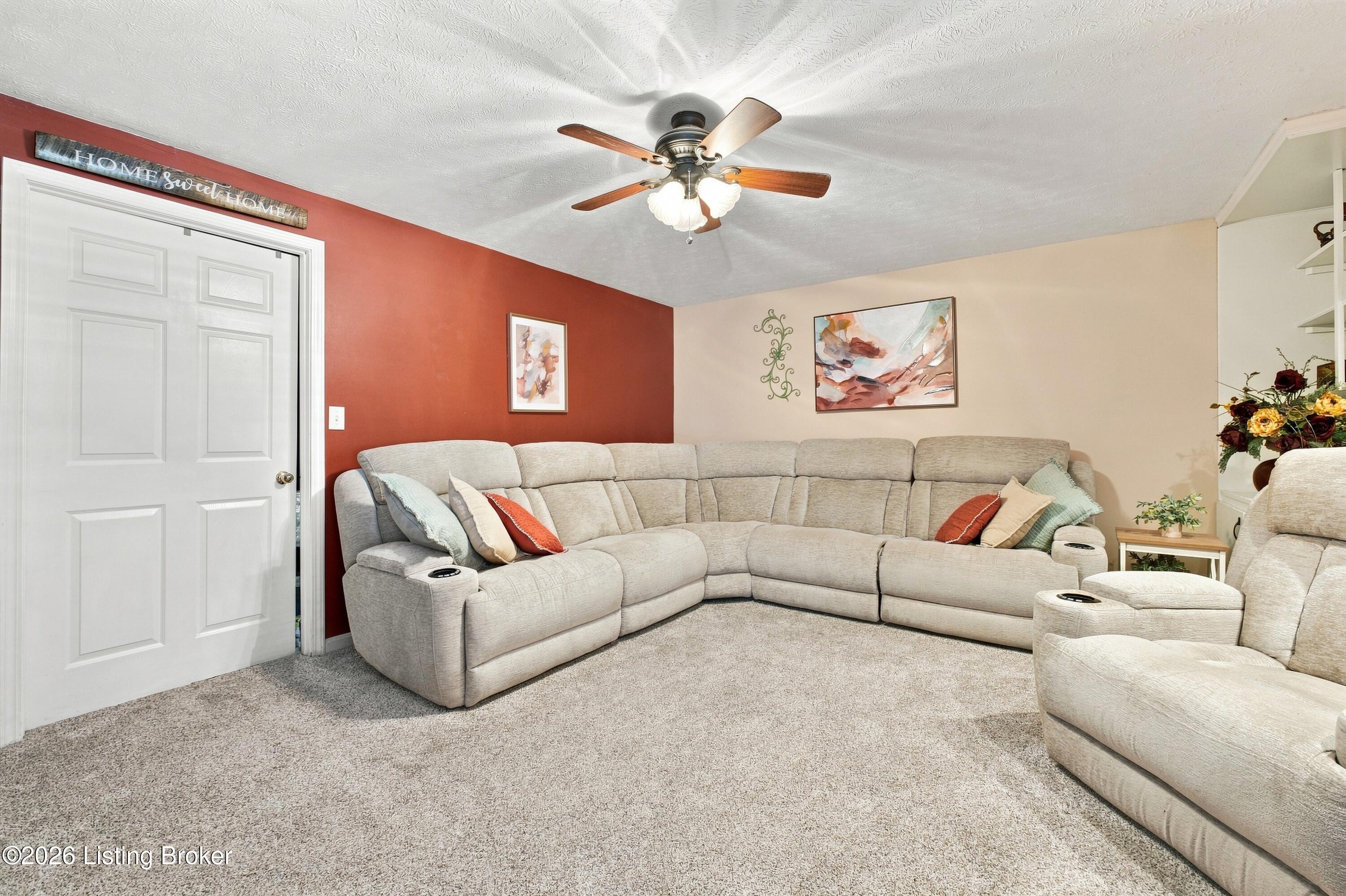 11704 Reality Trail Property Photo 35