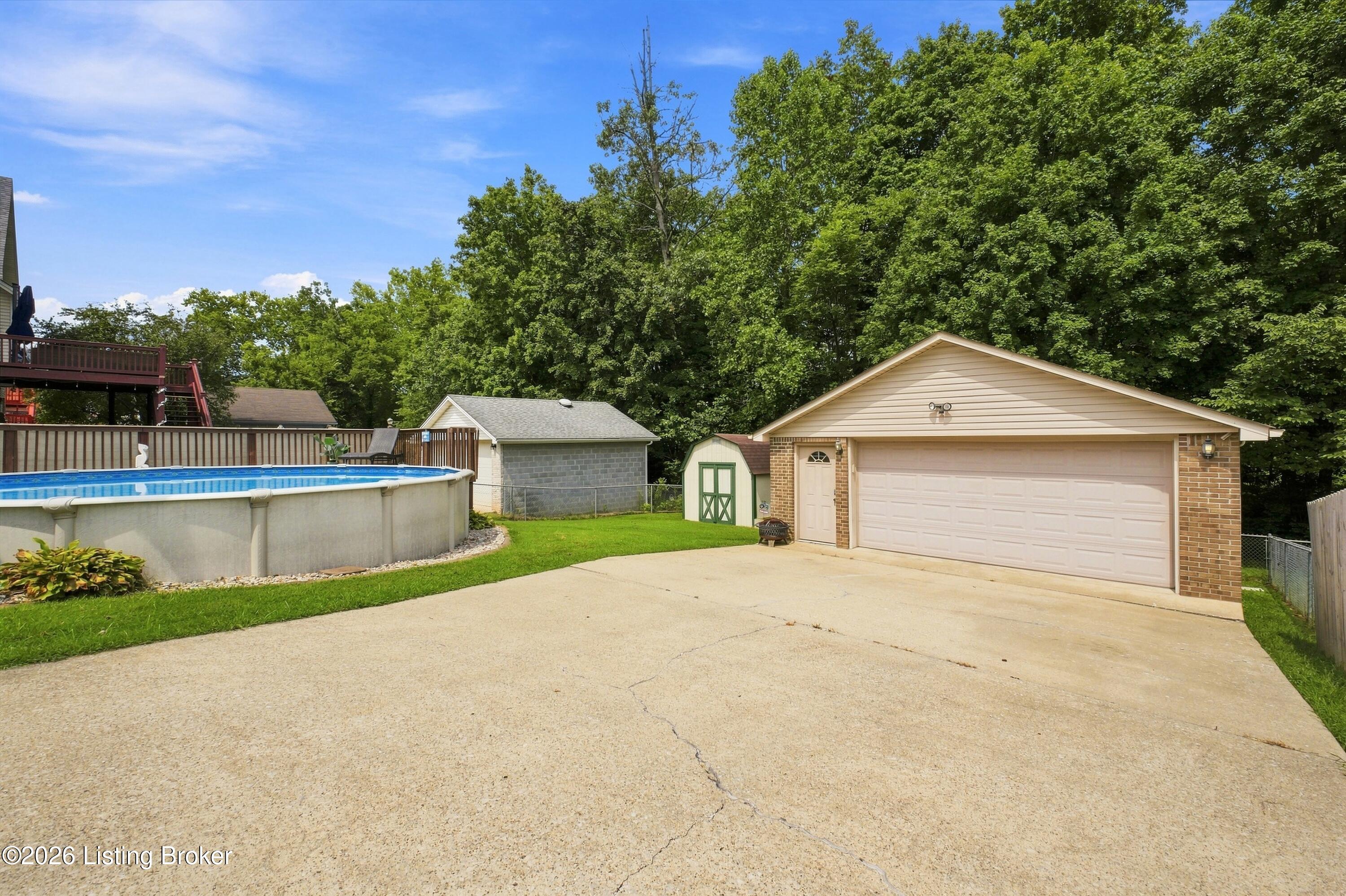 11704 Reality Trail Property Photo 45