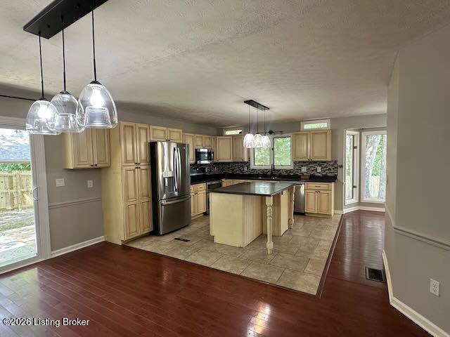 1807 Oriole Dr Property Photo 15