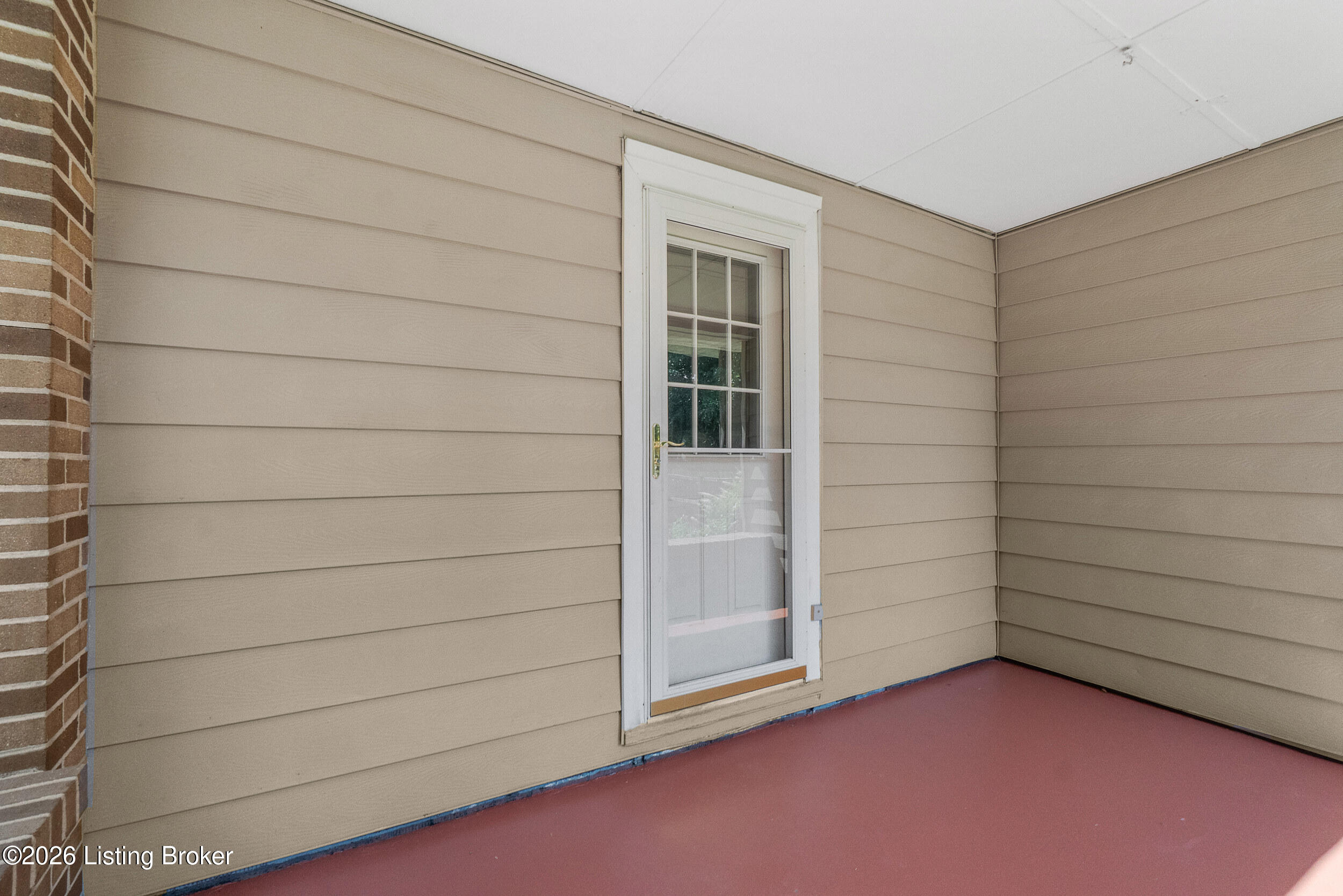 670 N Barbee Way Property Photo 6