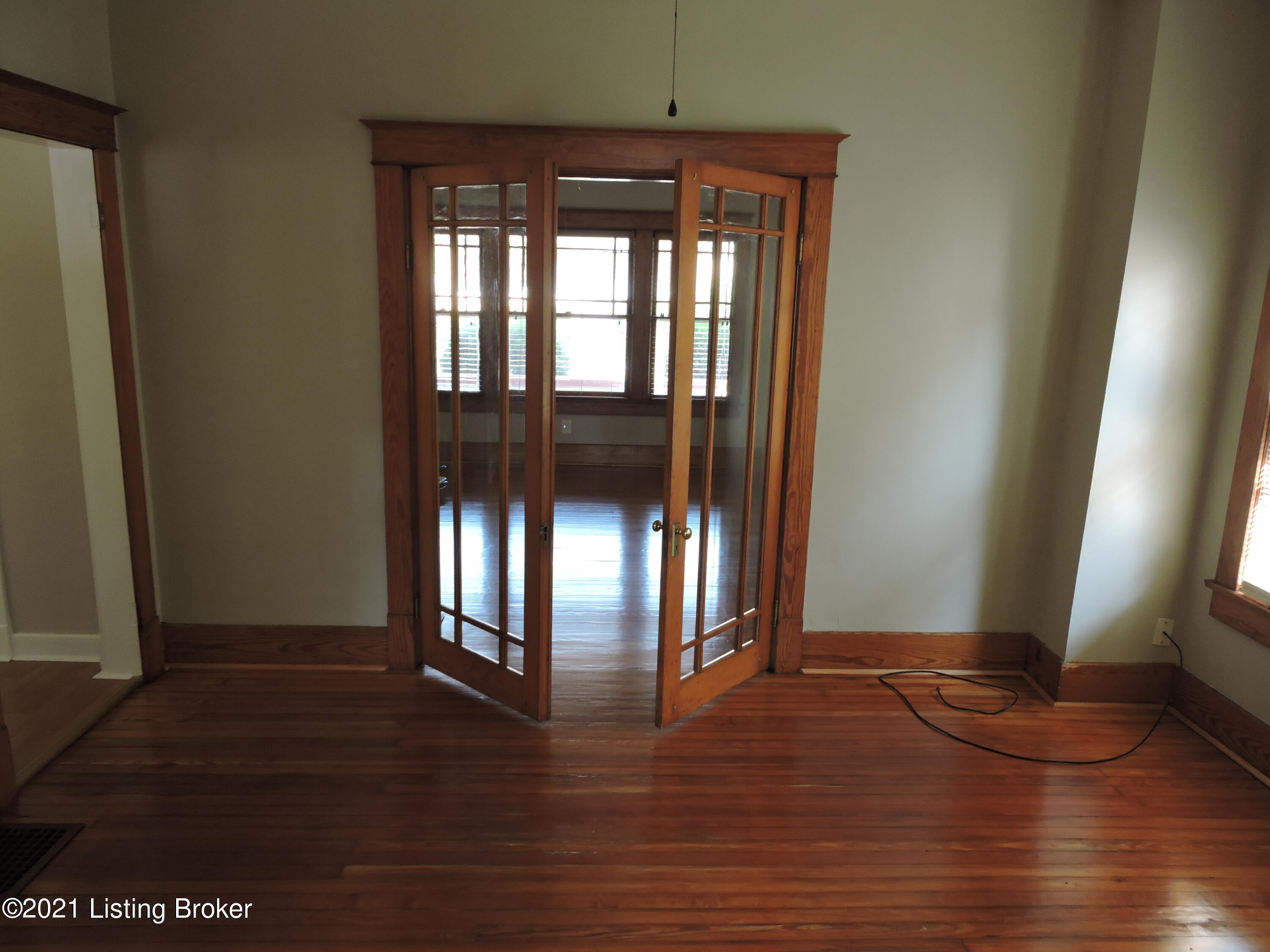 670 N Barbee Way Property Photo 11