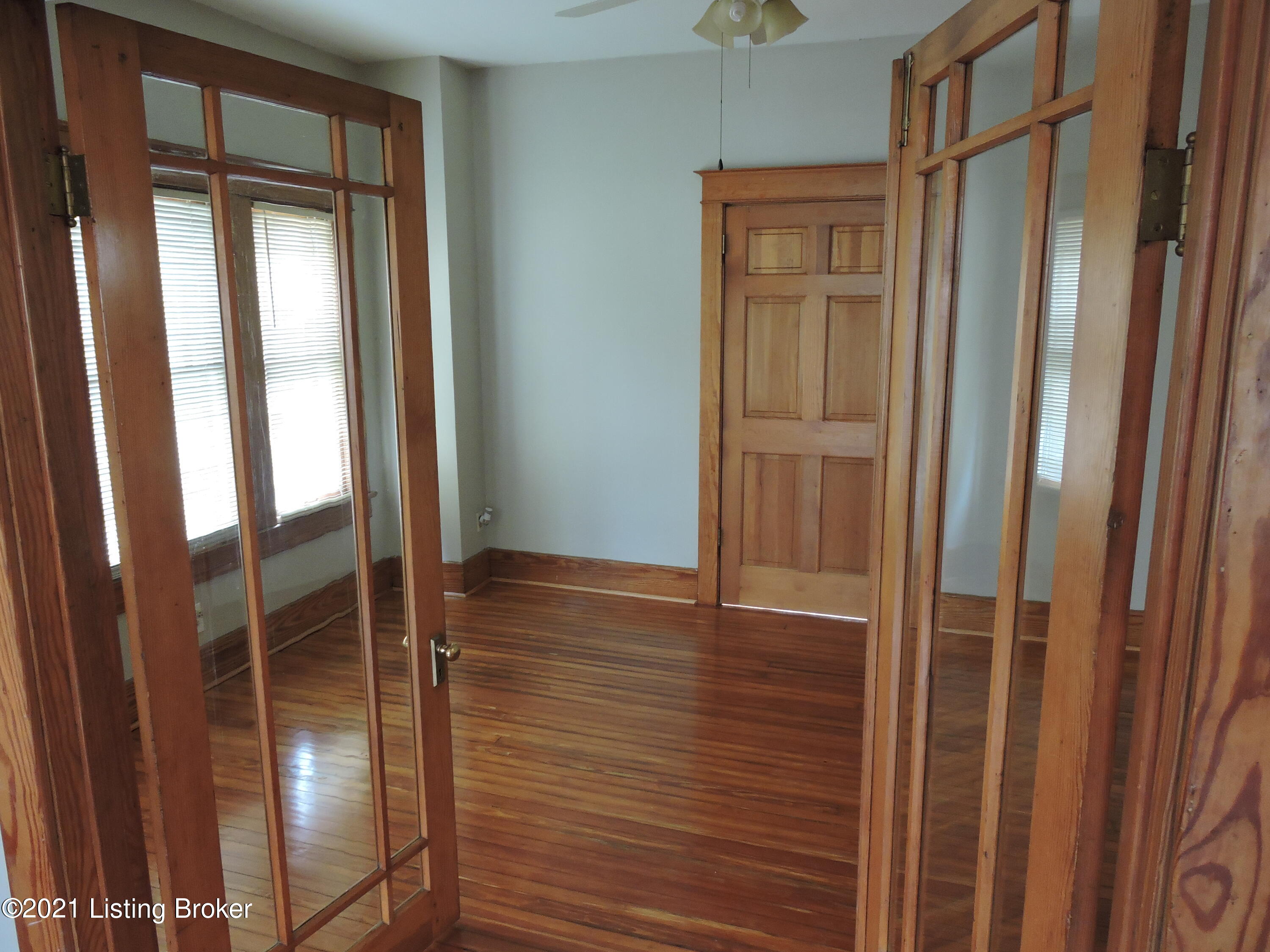 670 N Barbee Way Property Photo 12