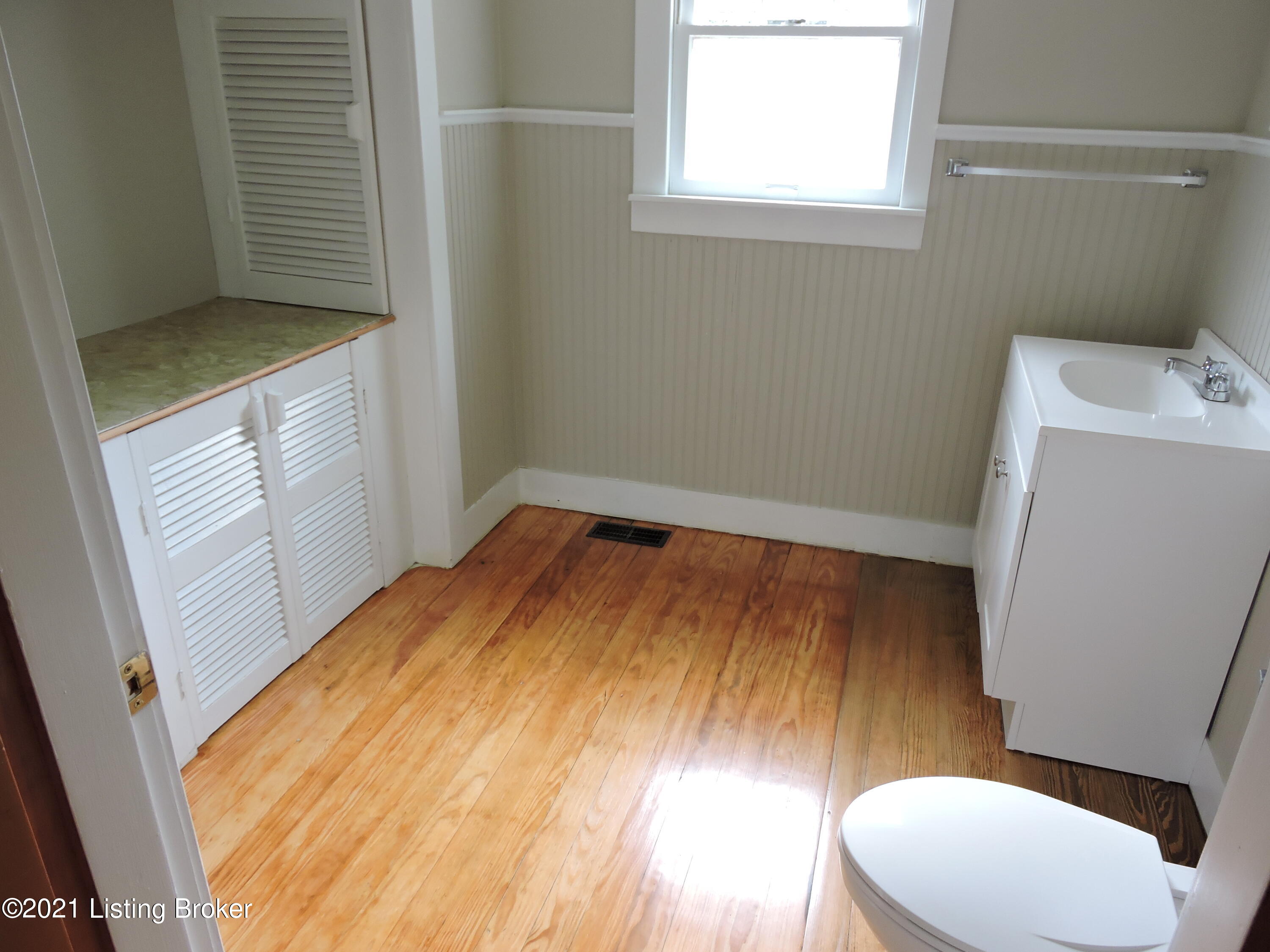 670 N Barbee Way Property Photo 27