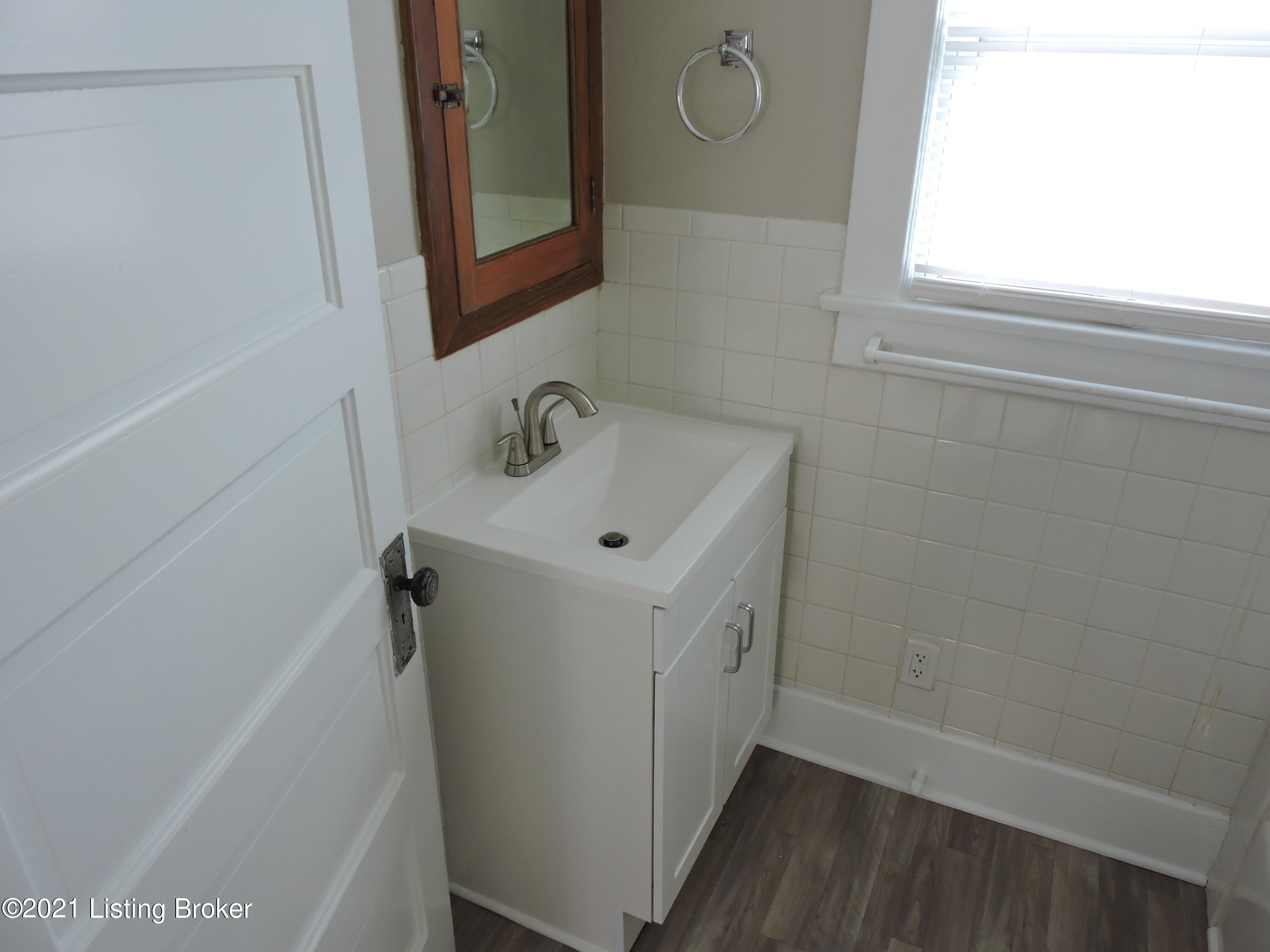 670 N Barbee Way Property Photo 33
