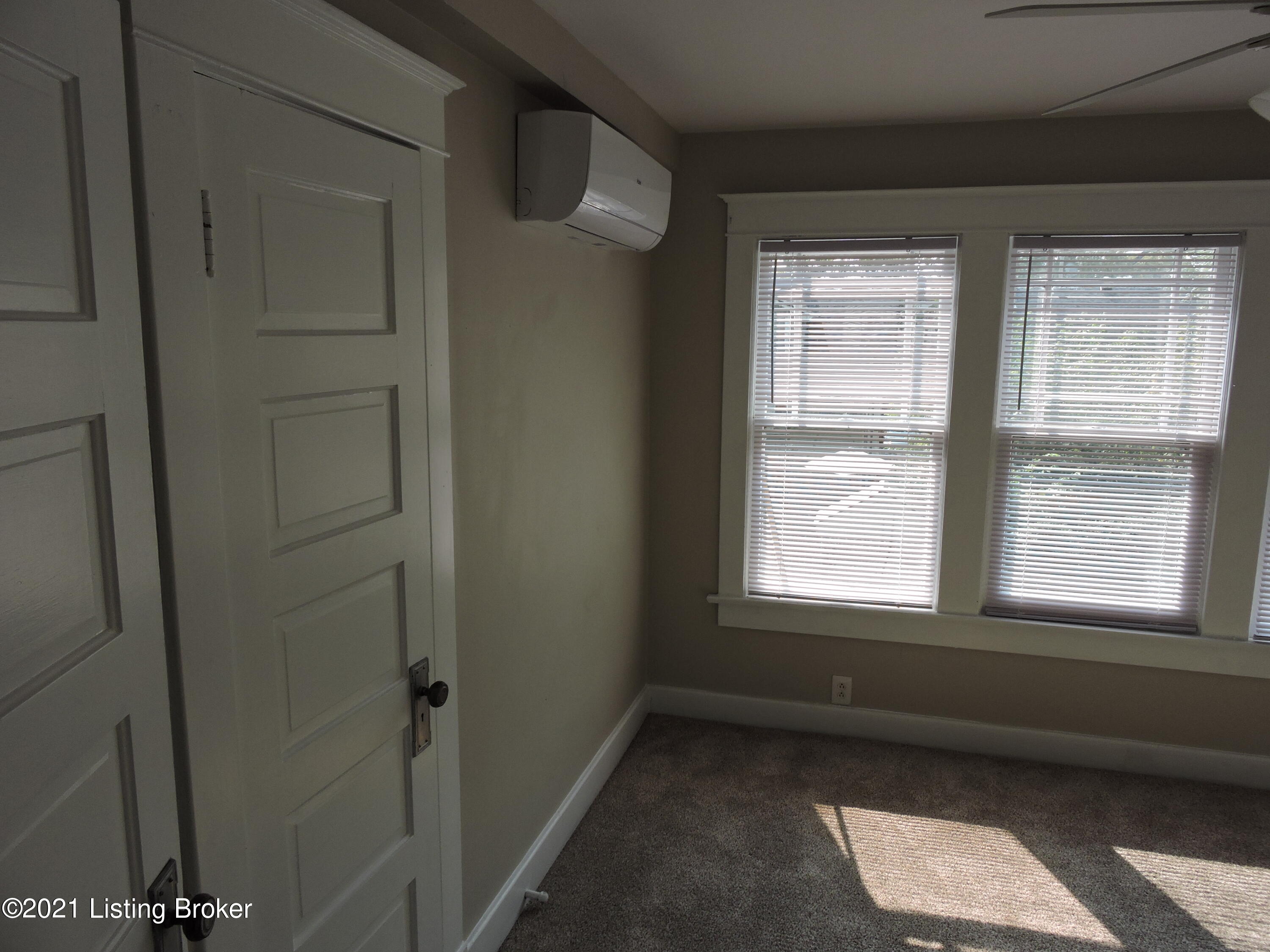 670 N Barbee Way Property Photo 34