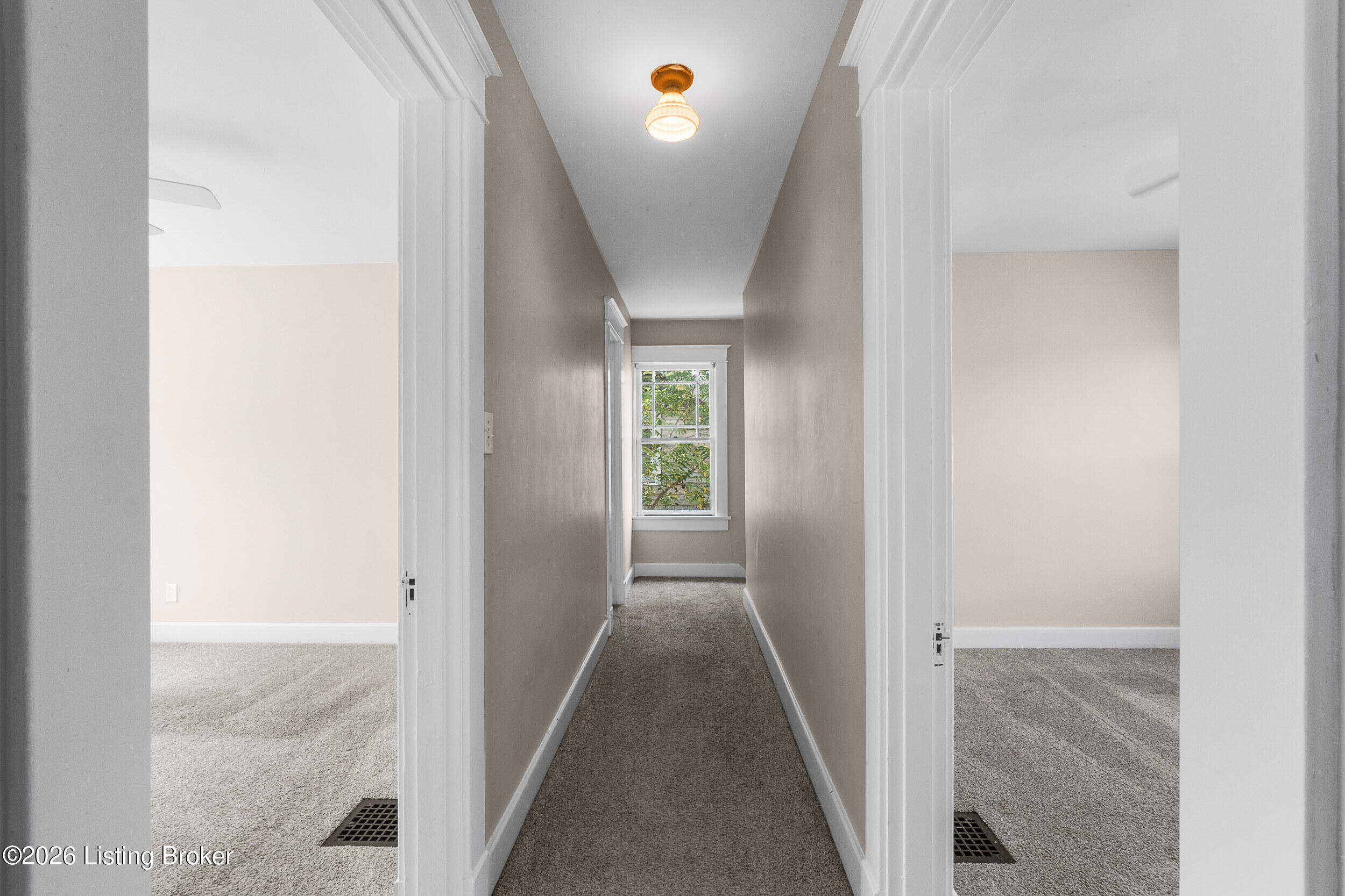 670 N Barbee Way Property Photo 38
