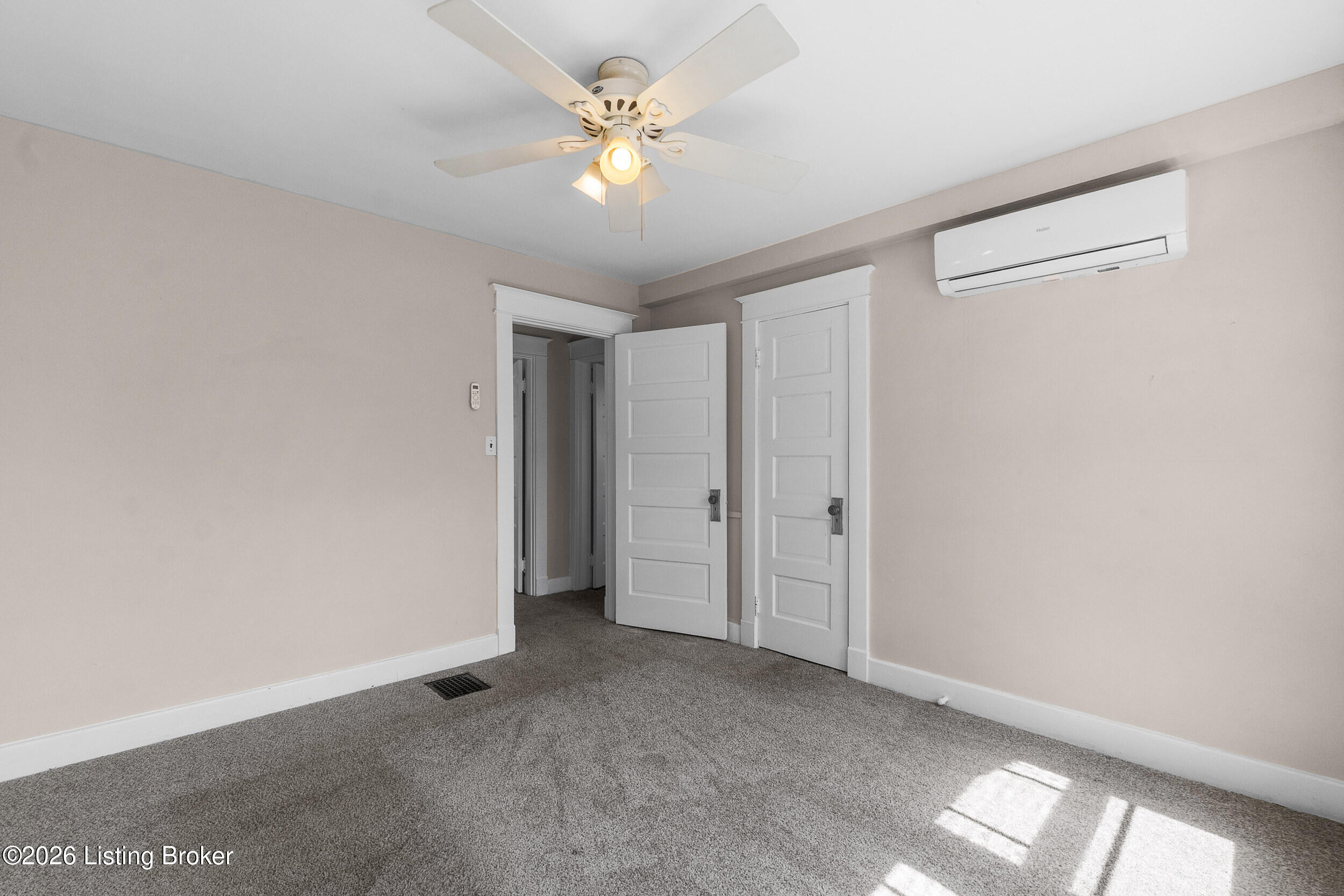 670 N Barbee Way Property Photo 42