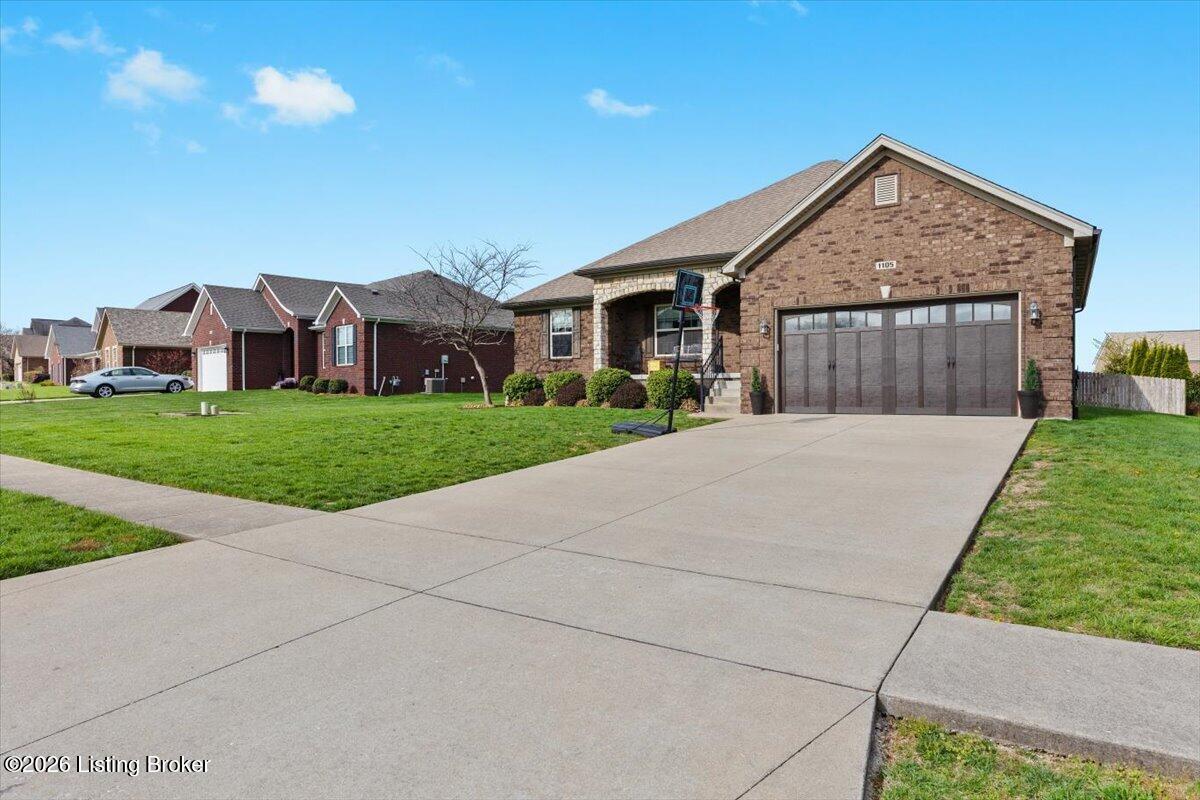 1105 Deer Fields Trace Property Photo 2