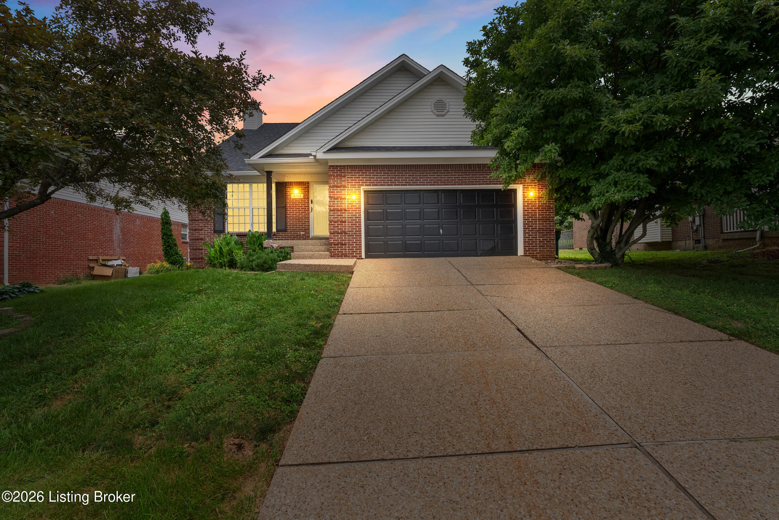 4703 Oak Pointe Dr Property Photo 1