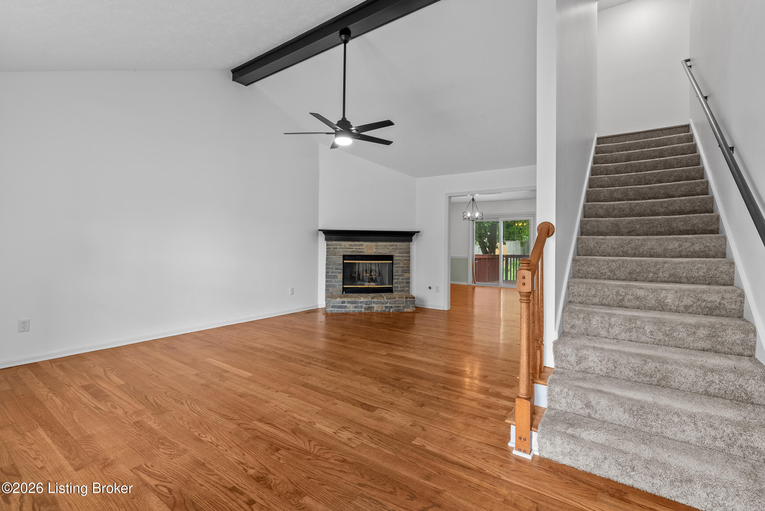 4703 Oak Pointe Dr Property Photo 2