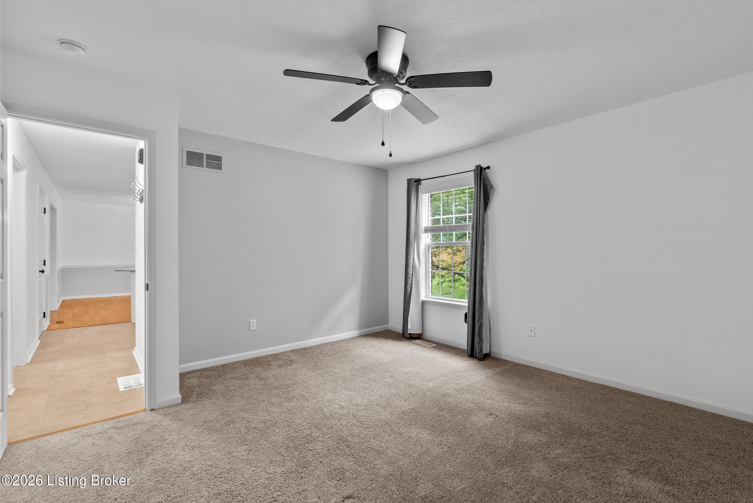4703 Oak Pointe Dr Property Photo 14