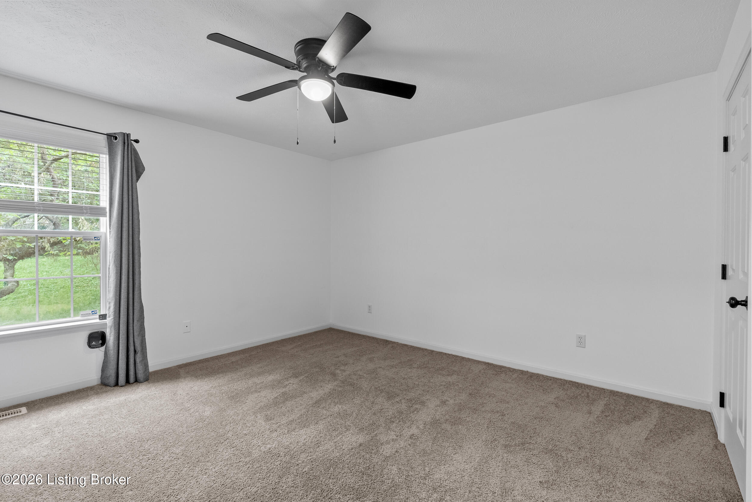 4703 Oak Pointe Dr Property Photo 15