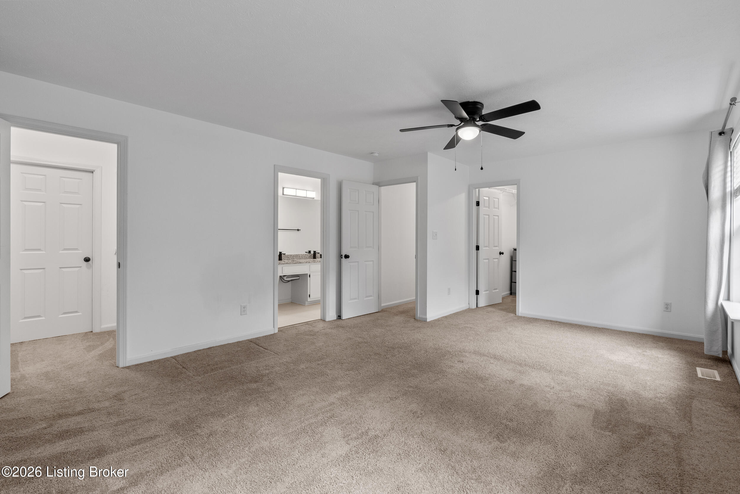 4703 Oak Pointe Dr Property Photo 22