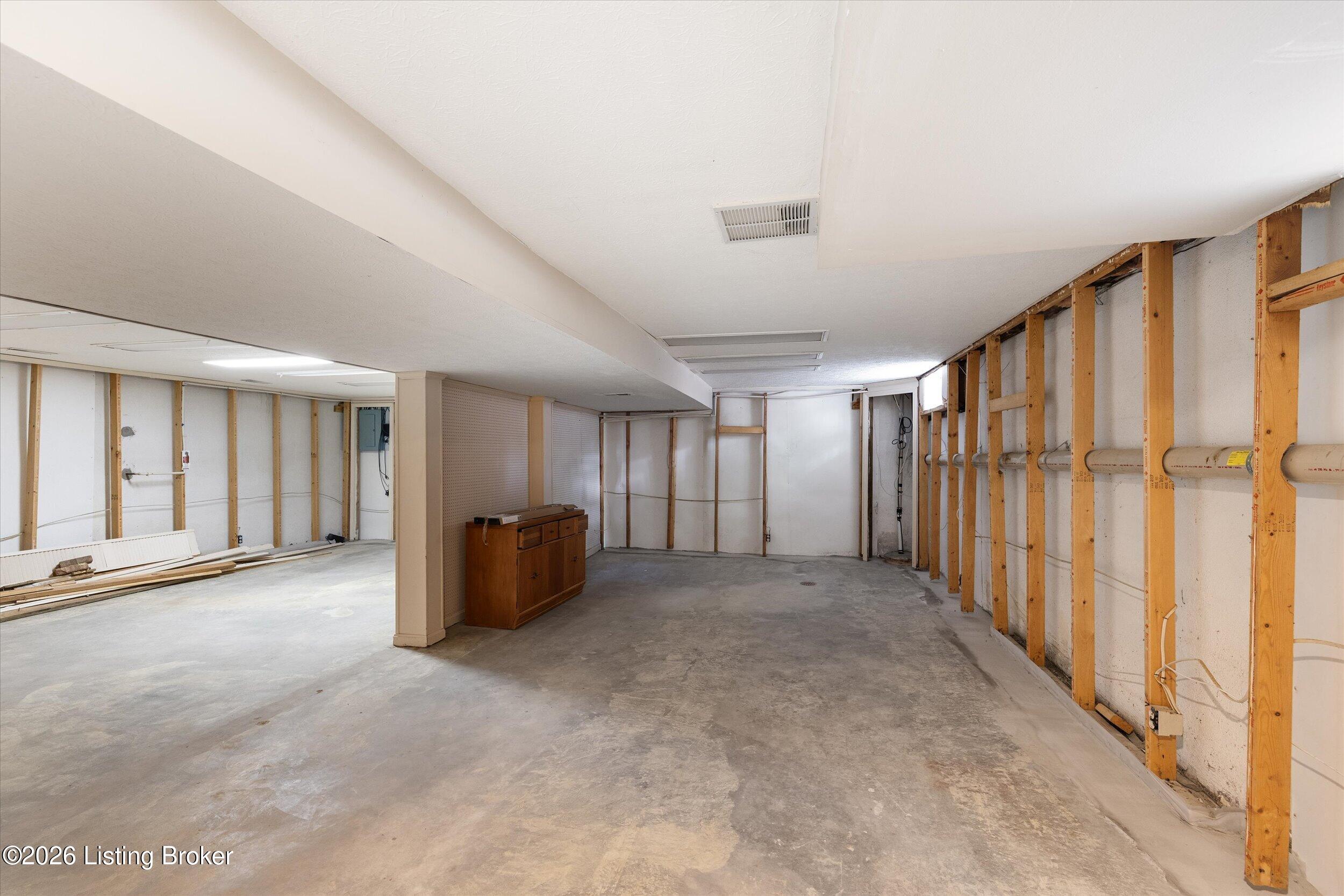 15005 Bircham Rd Property Photo 44