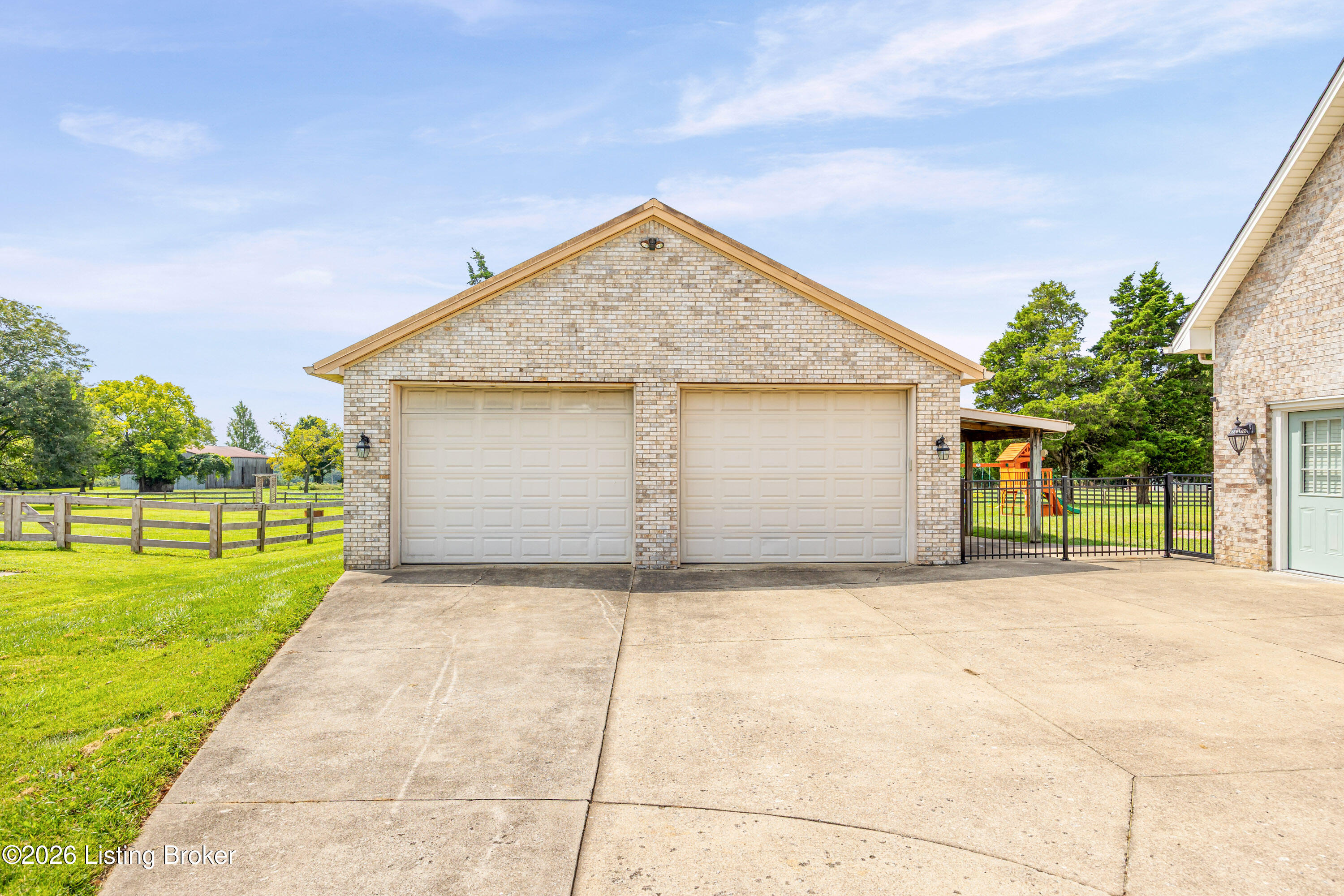 217 Oshara Ct Property Photo 45