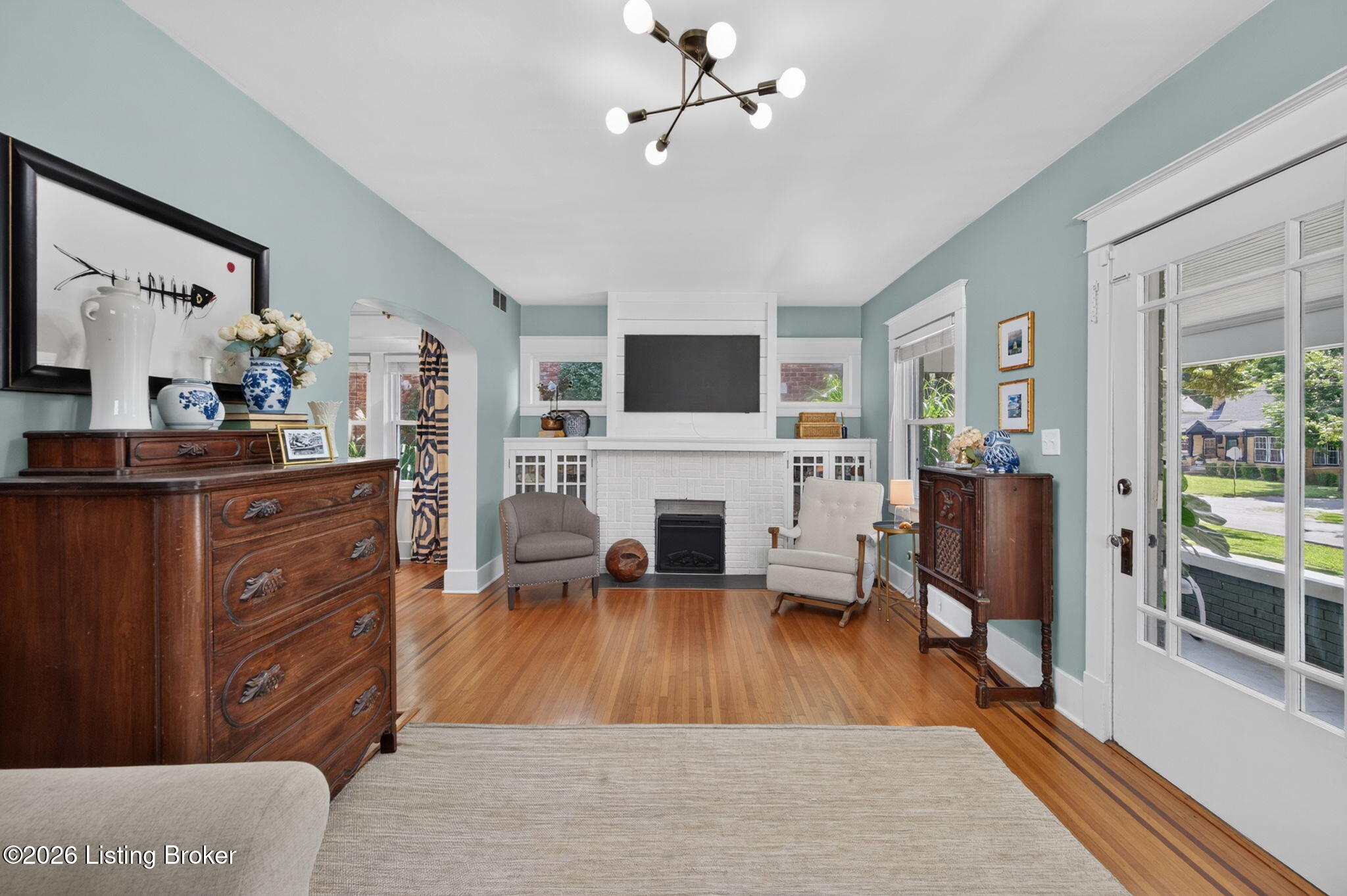 123 Oxford Pl Property Photo 7