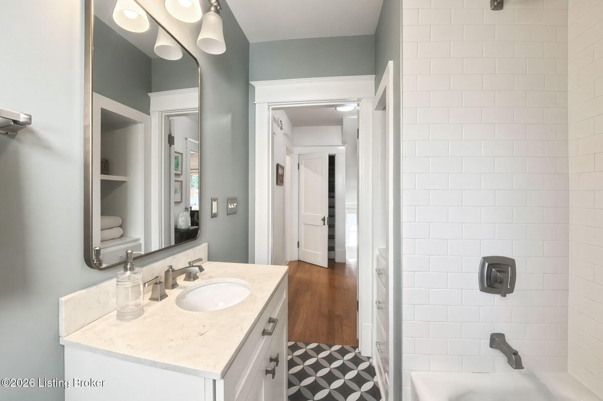 123 Oxford Pl Property Photo 24