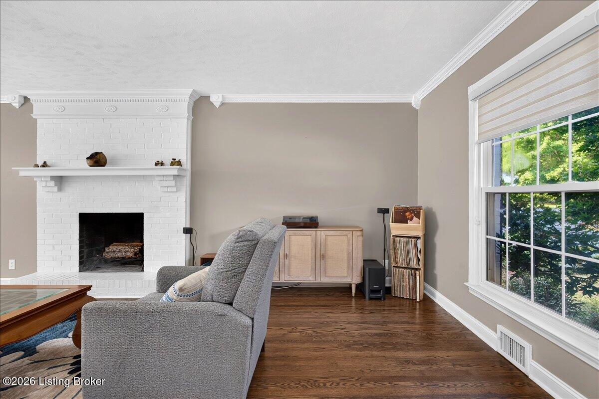 8618 Whipps Bend Rd Property Photo 5
