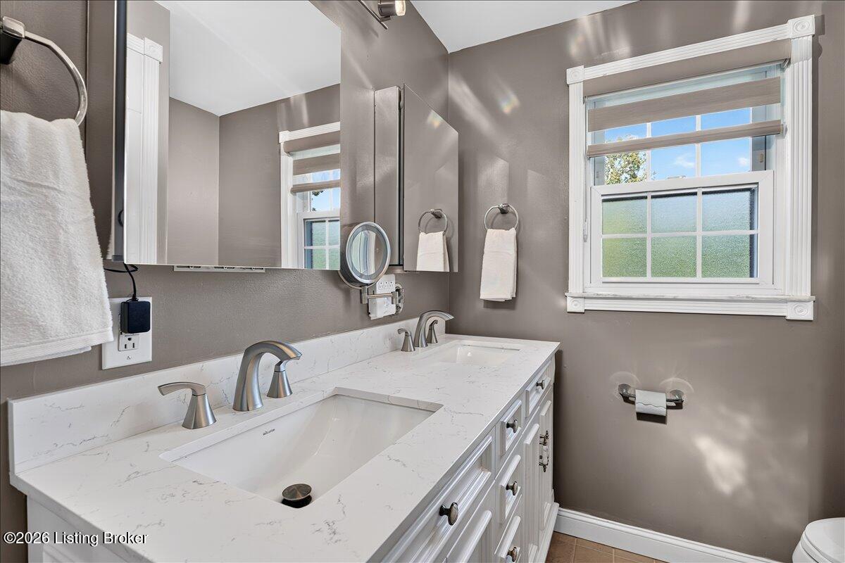 8618 Whipps Bend Rd Property Photo 20