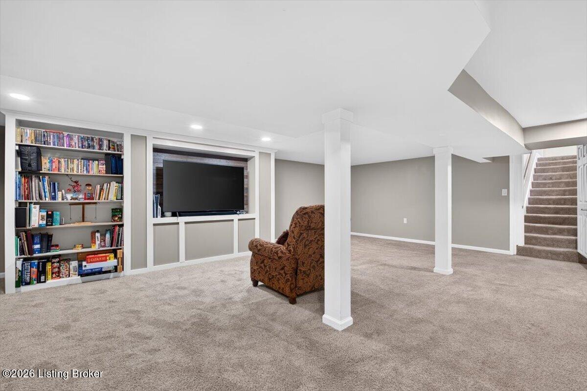 8618 Whipps Bend Rd Property Photo 29