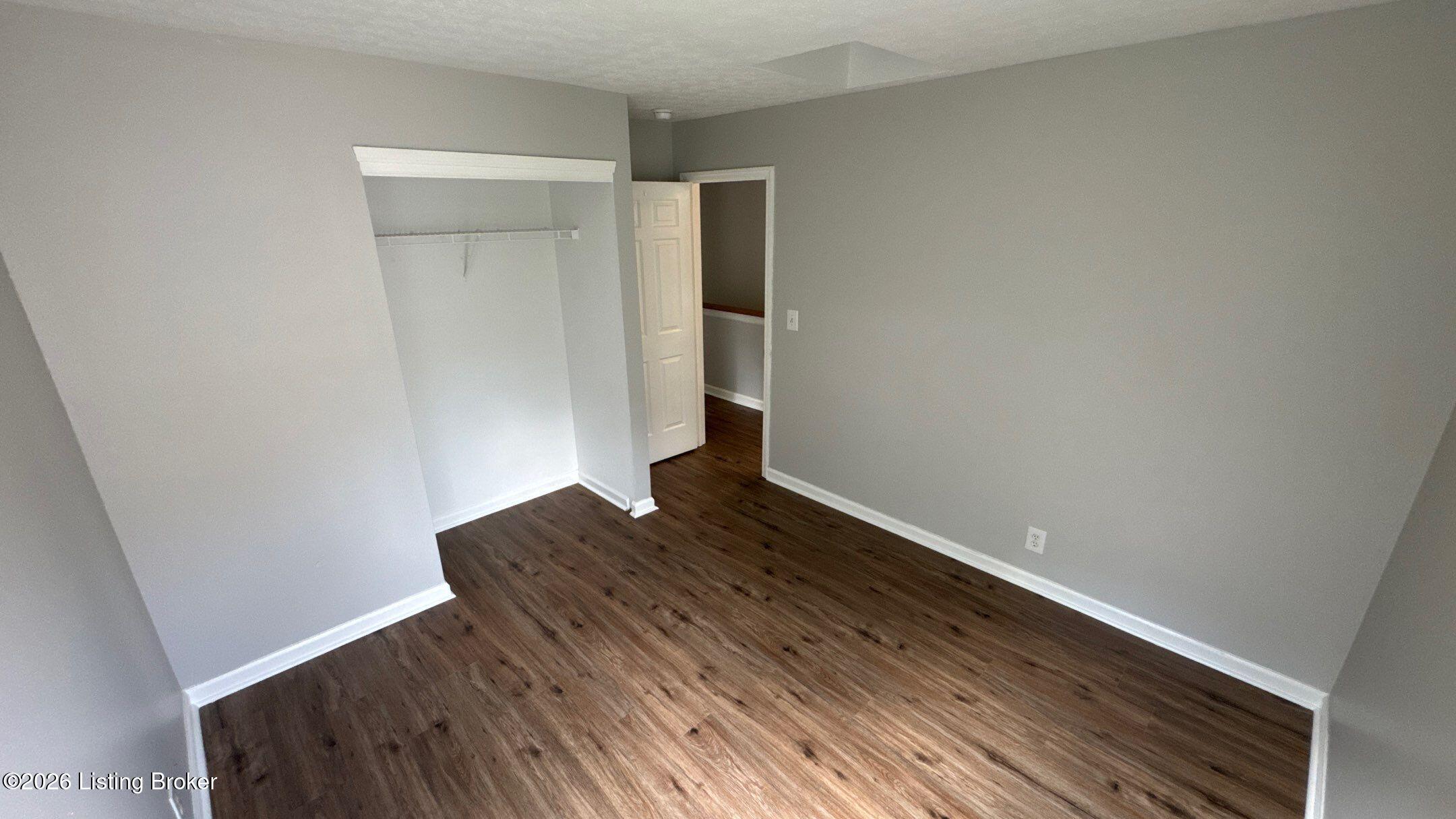 7421 Spring Run Dr Property Photo 22